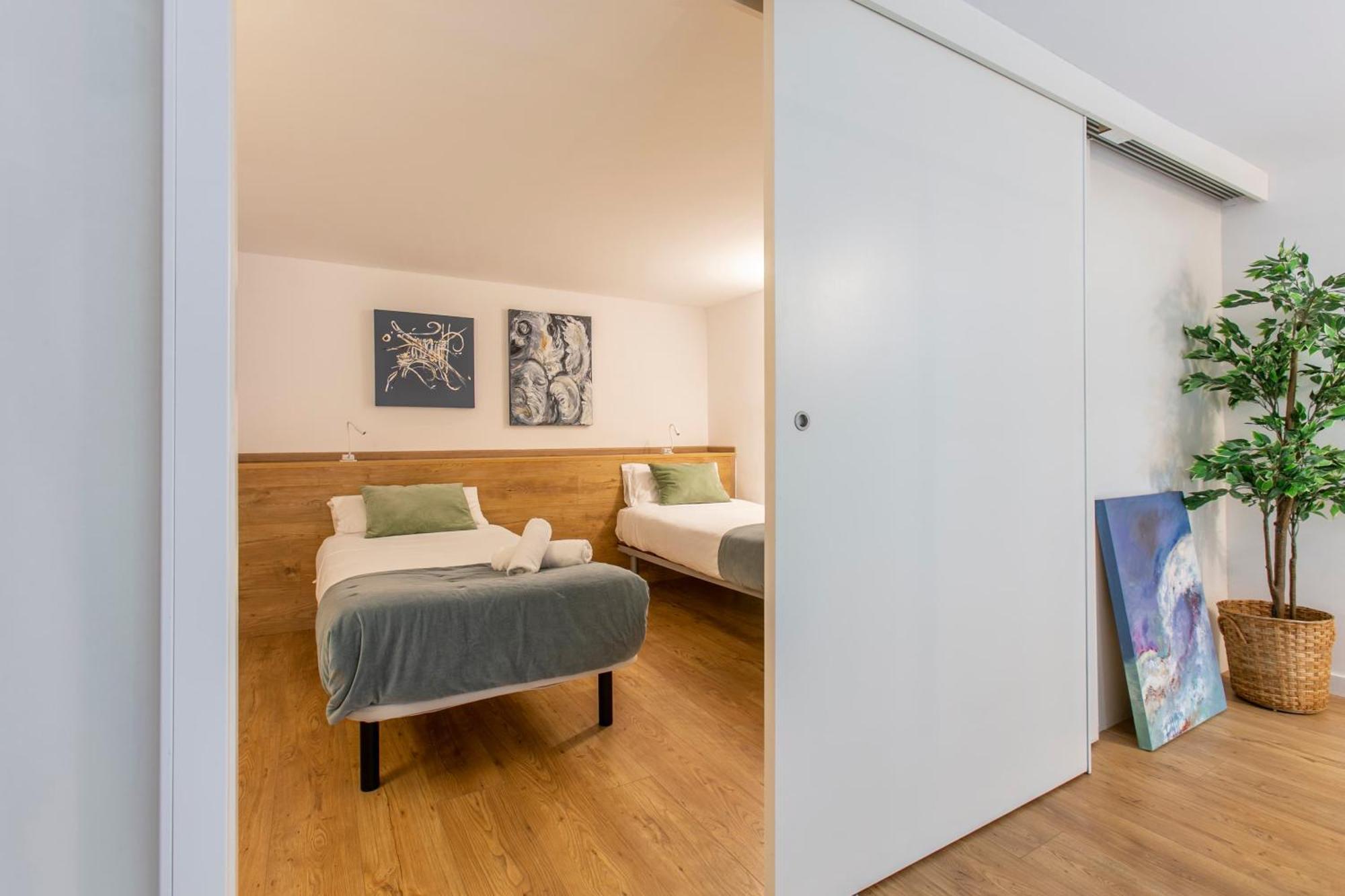 Chic And Modern In Gracia *