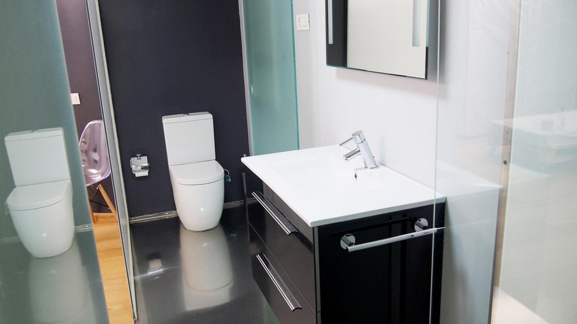 Apartment Rentals - Gracia Pool Center Barcelona