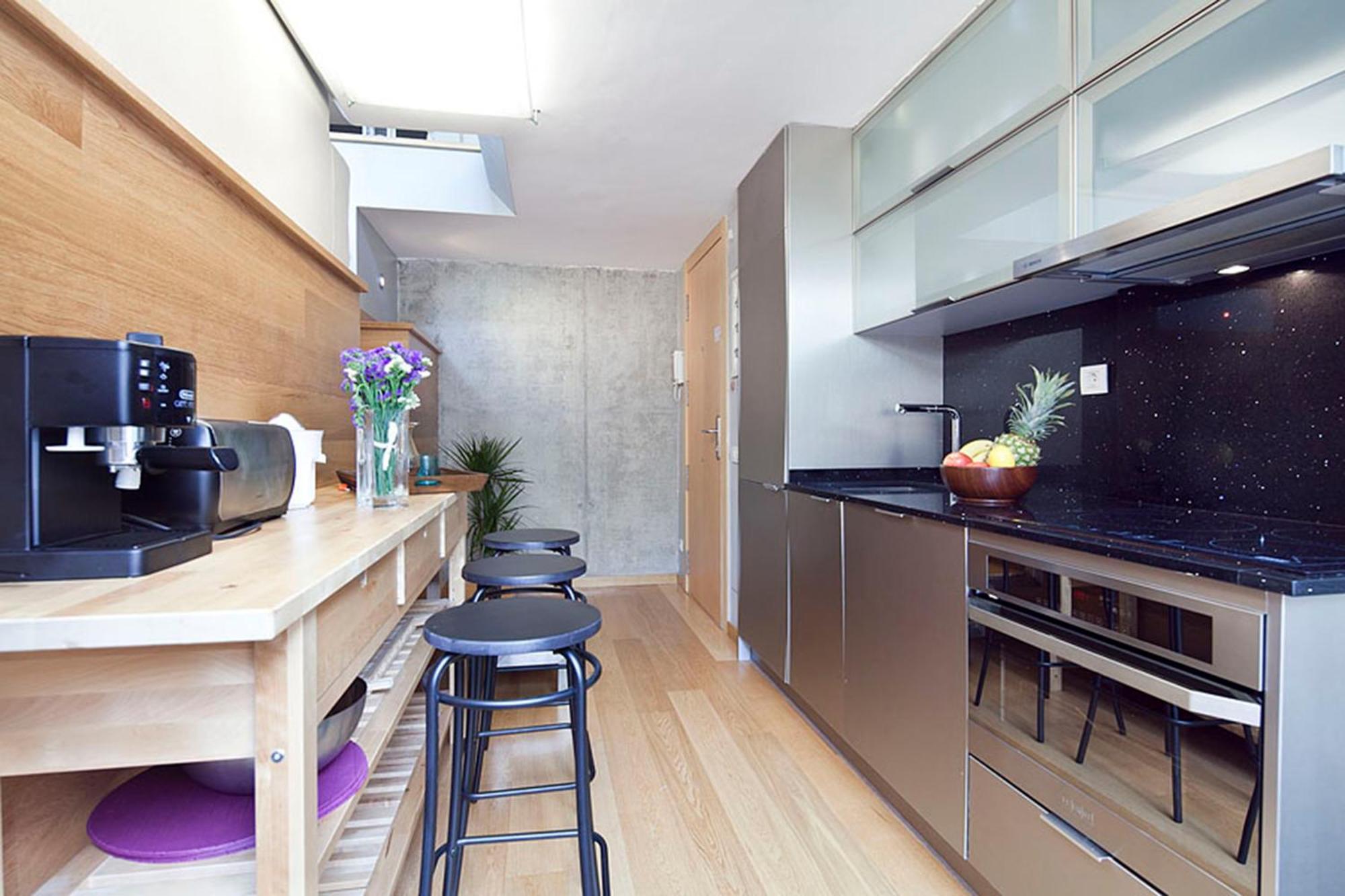 Apartment Rentals - Gracia Pool Center Barcelona