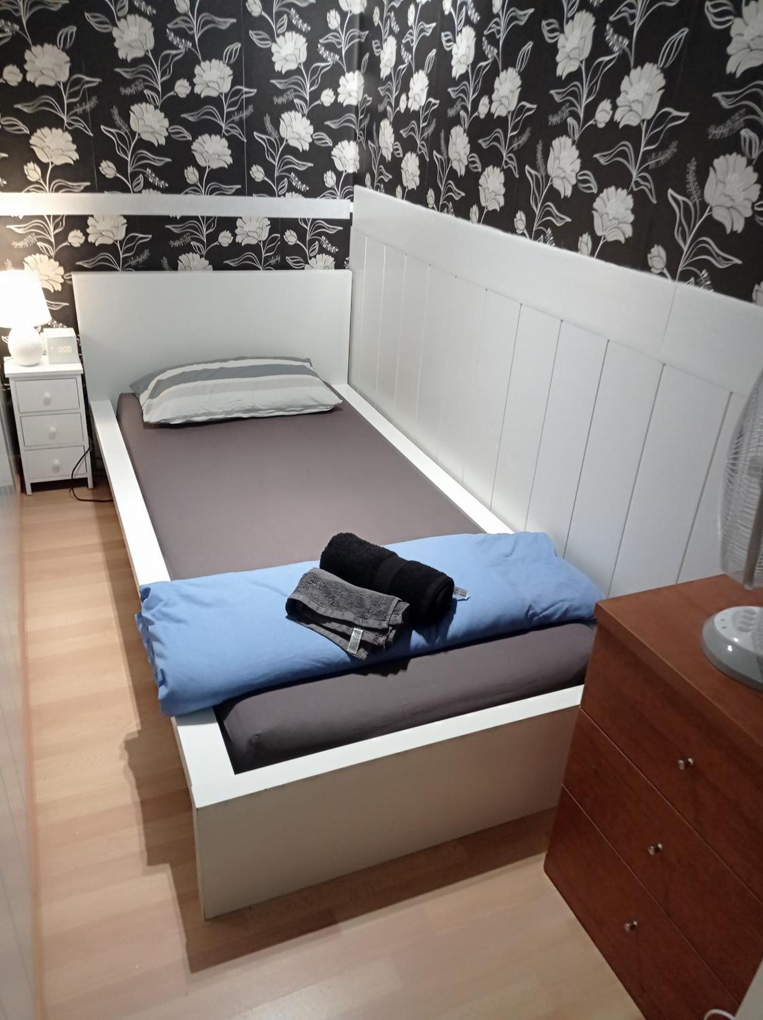 Small Single Private Center City Barcelona