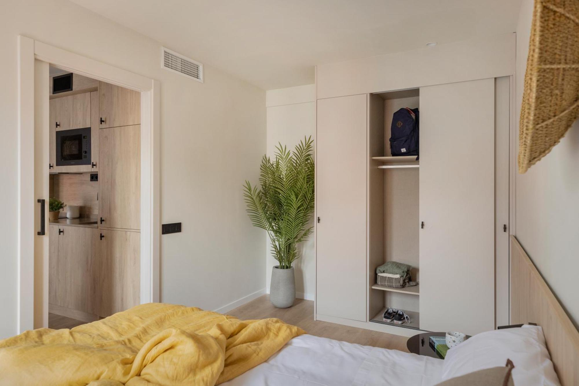 Libere Sant Antoni Aparthotel Barcelona