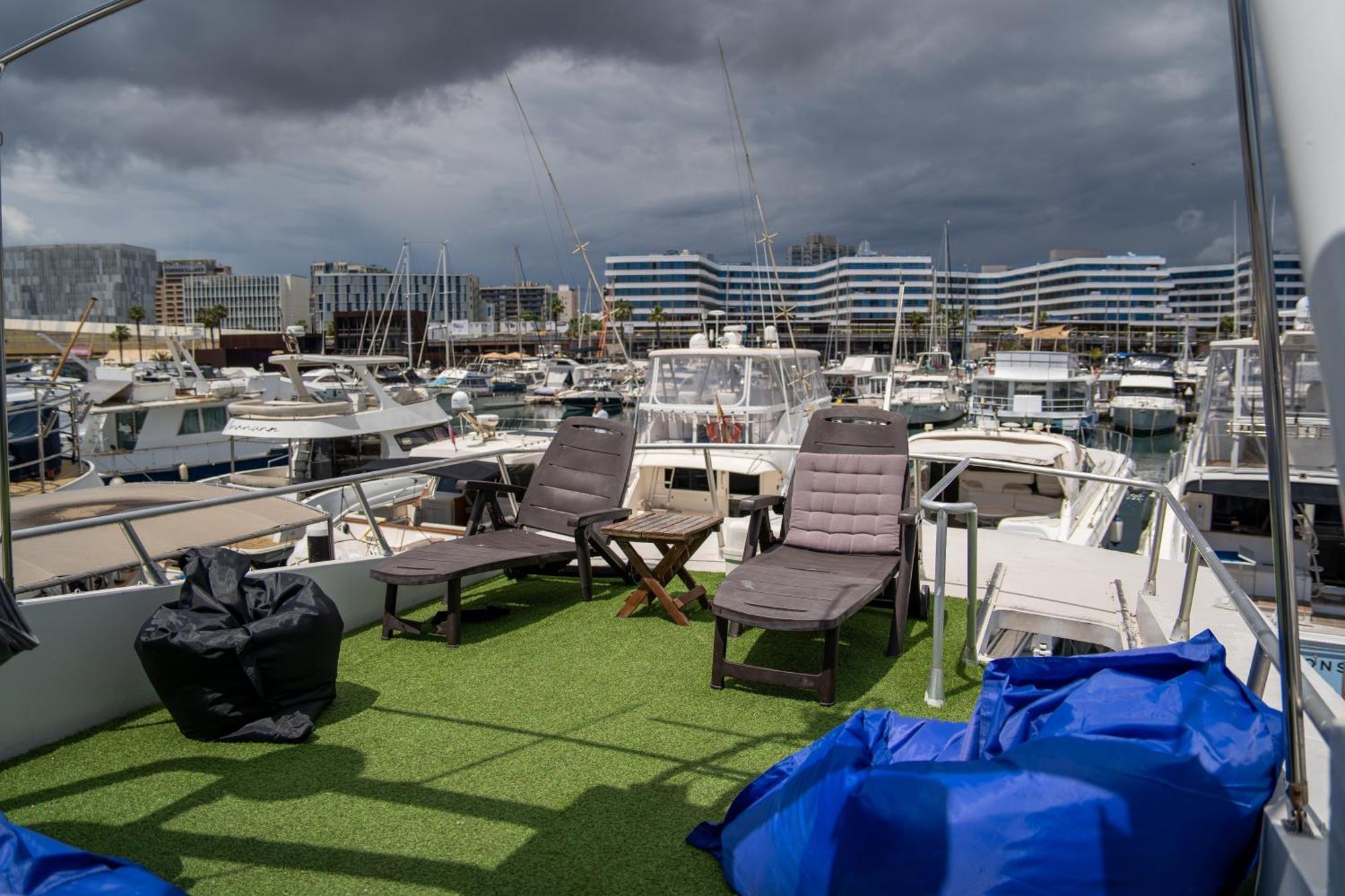 Hotel en barco Marineria Boat Aloha Barcelona