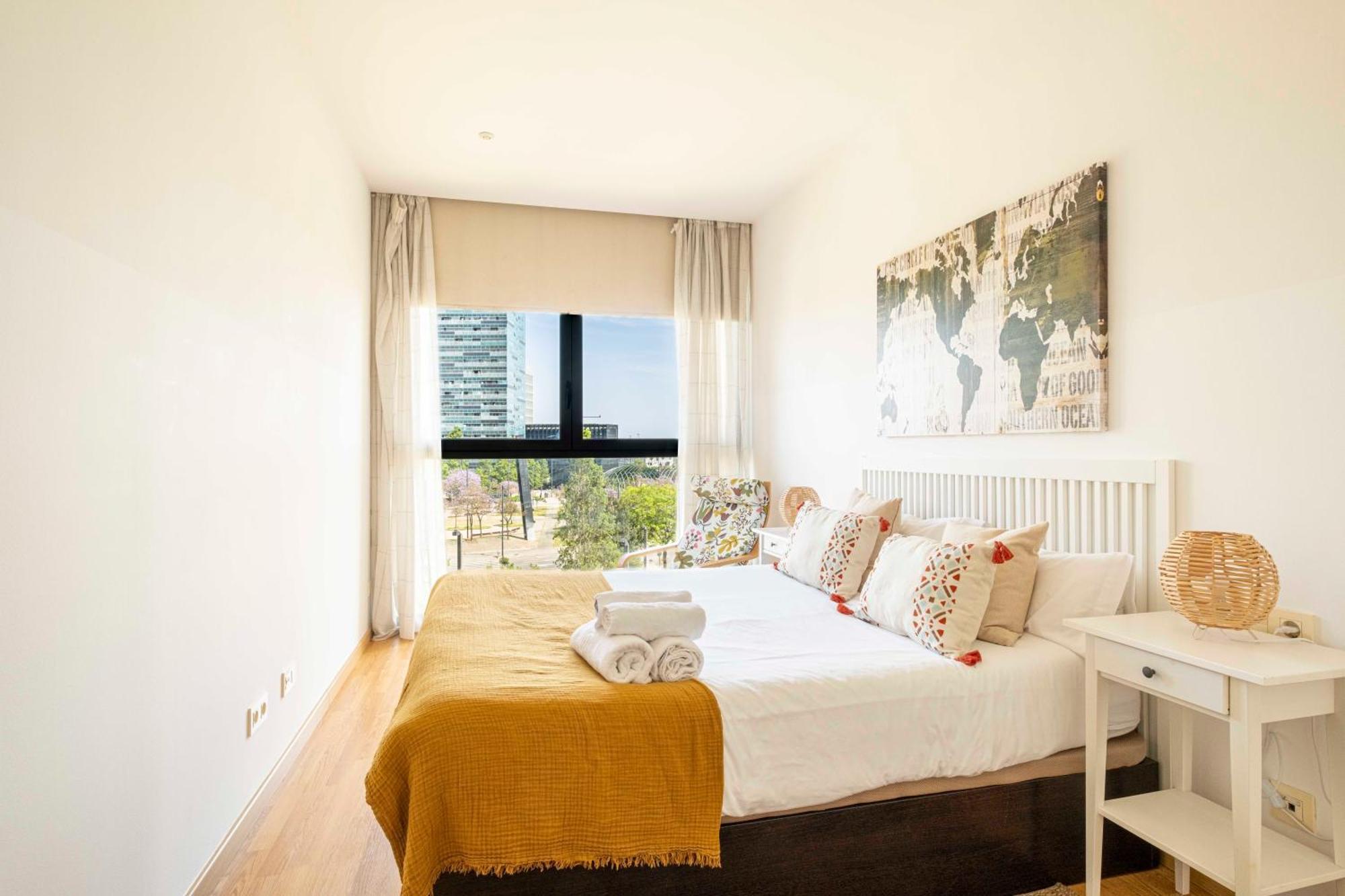 Apartamento Duplex Fira Bcn And 15' From Bcn Center With Pool