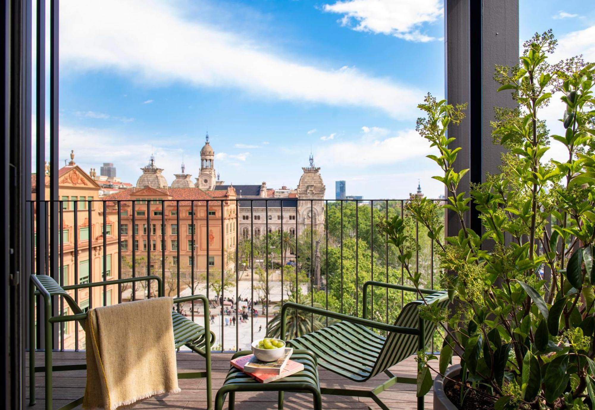 Archie Living Aparthotel