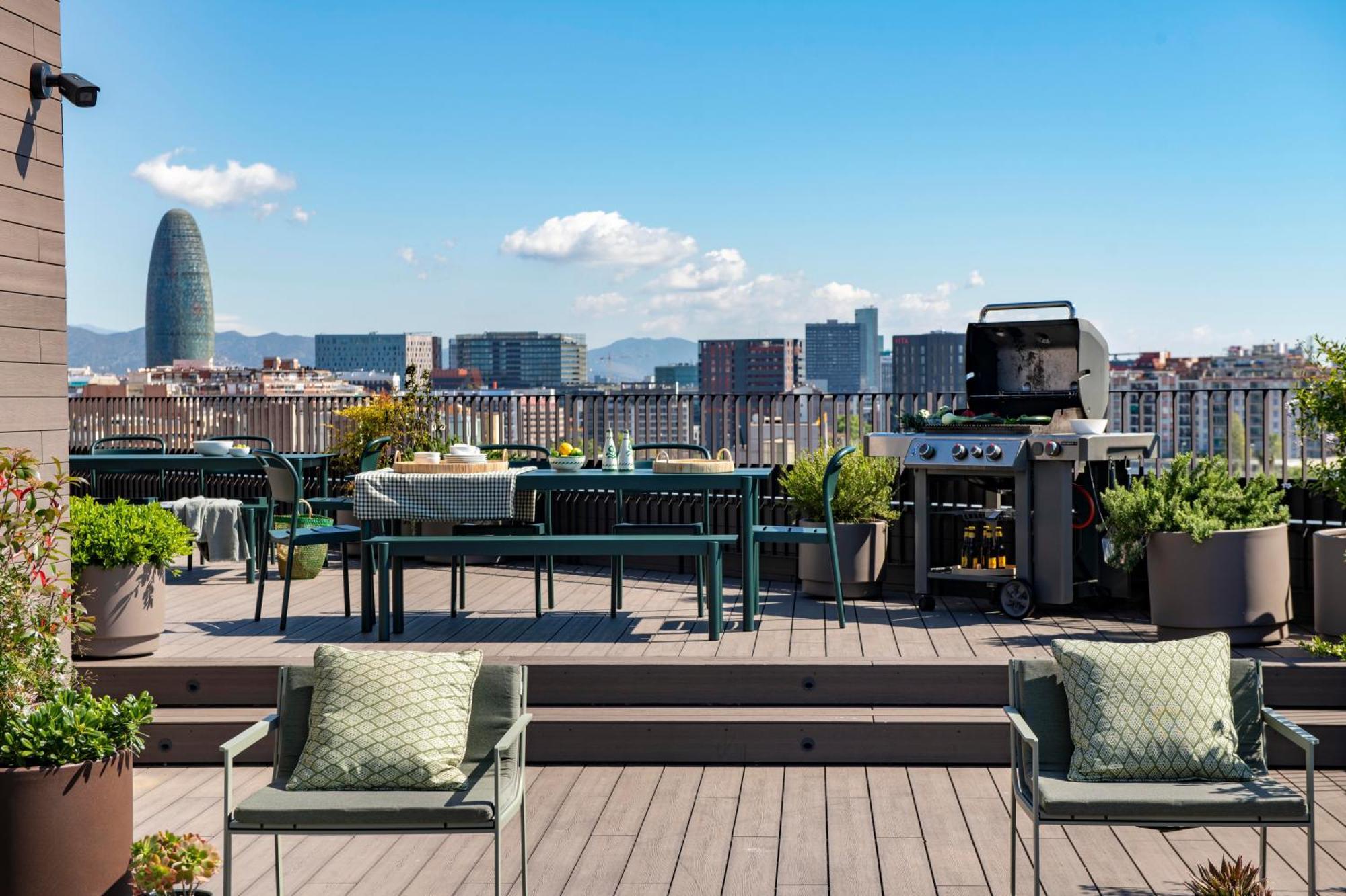 Archie Living Aparthotel