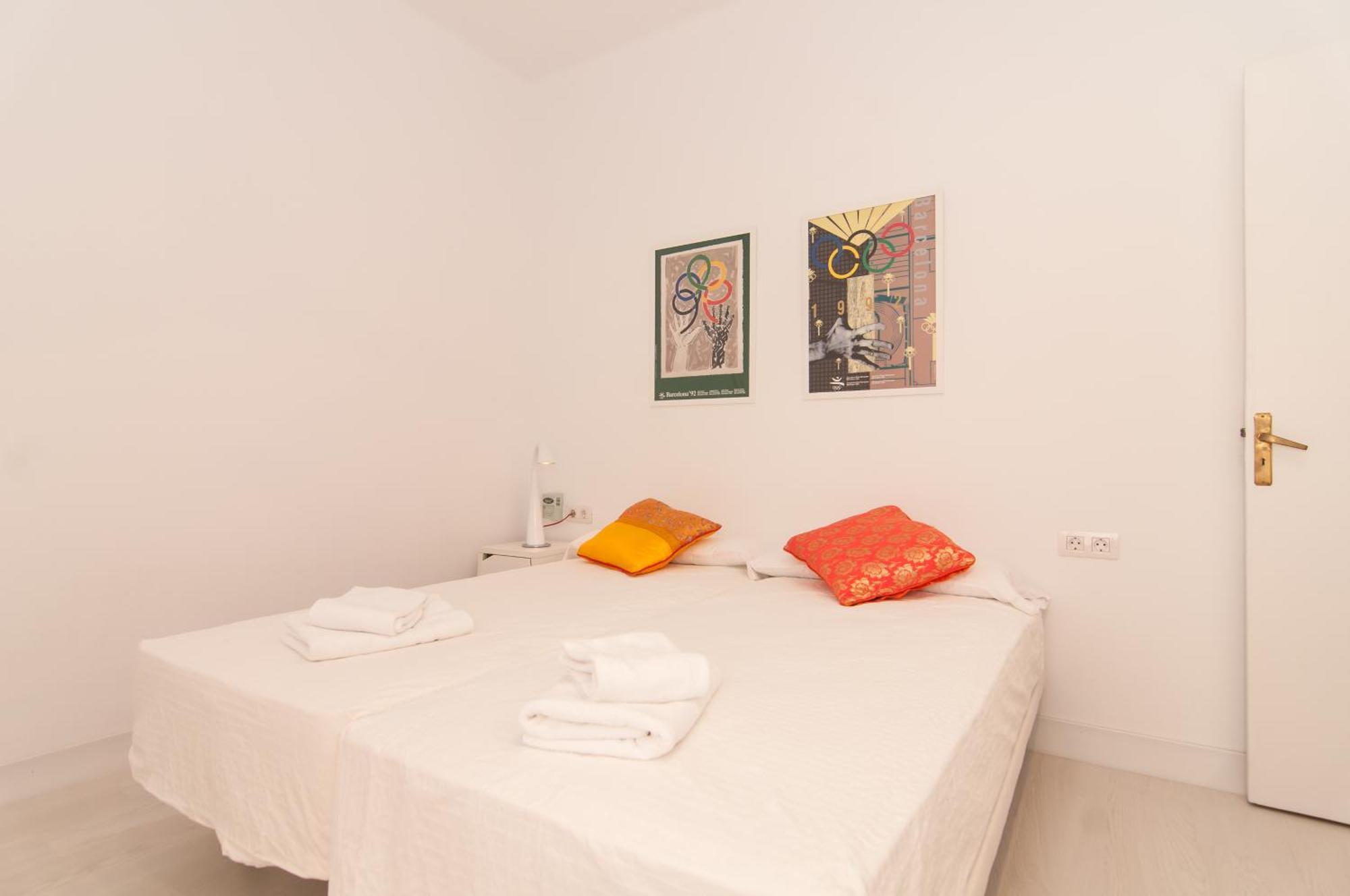 Weflating Ramblas Apartamento *