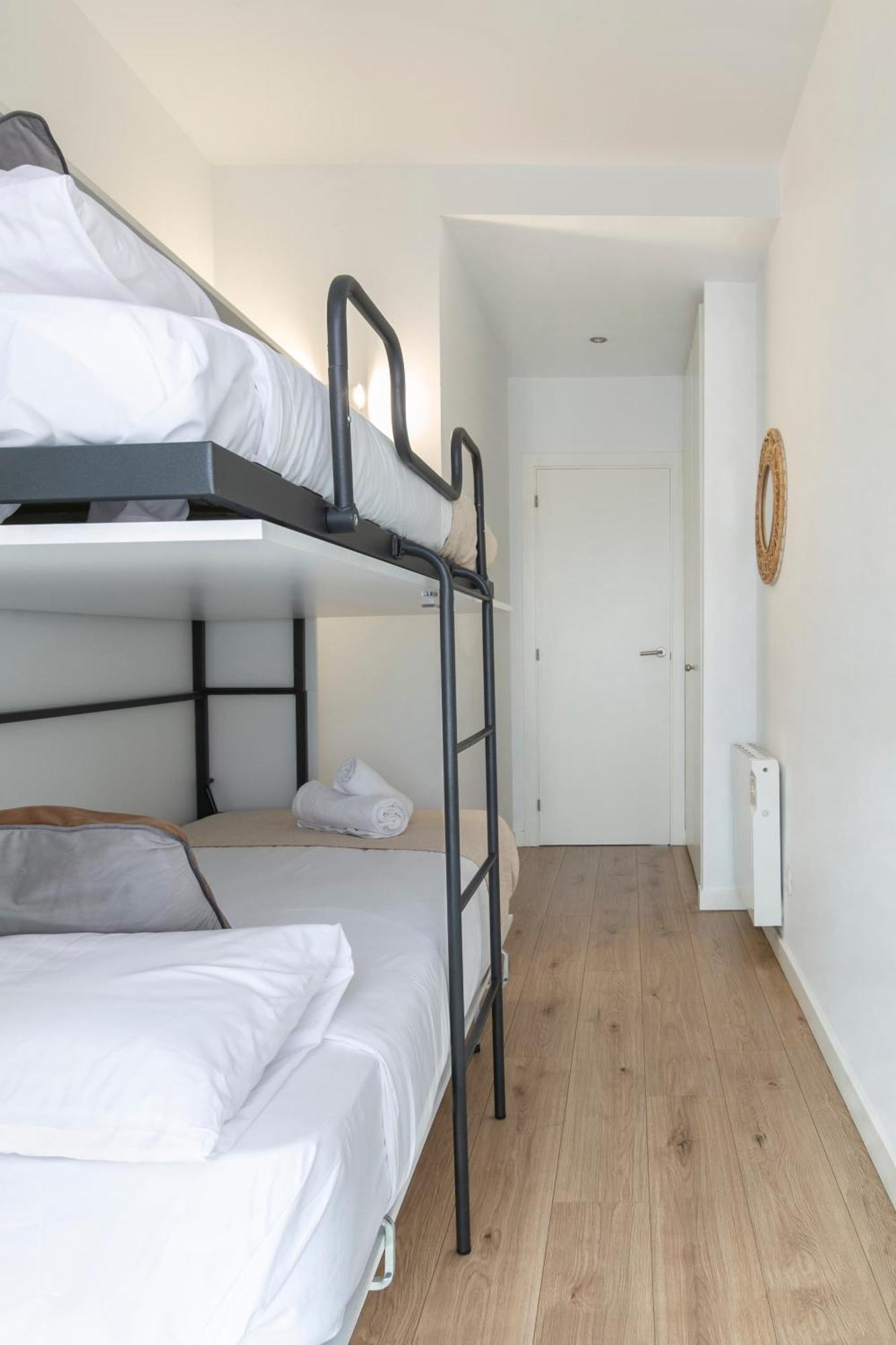 Chic And Modern In Gracia