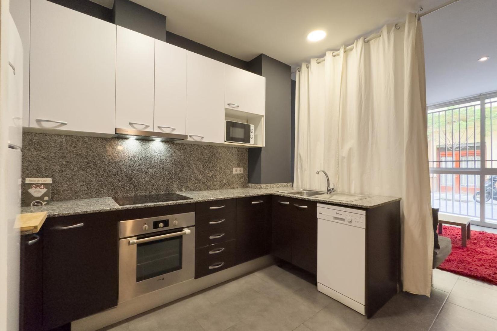 Ainb Sants Apartamento Barcelona