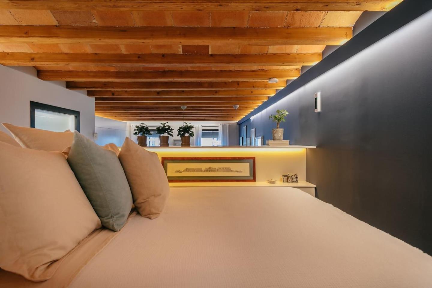 Fully Equipped Upscale Loft Weekly Cleaning Incl Apartamento