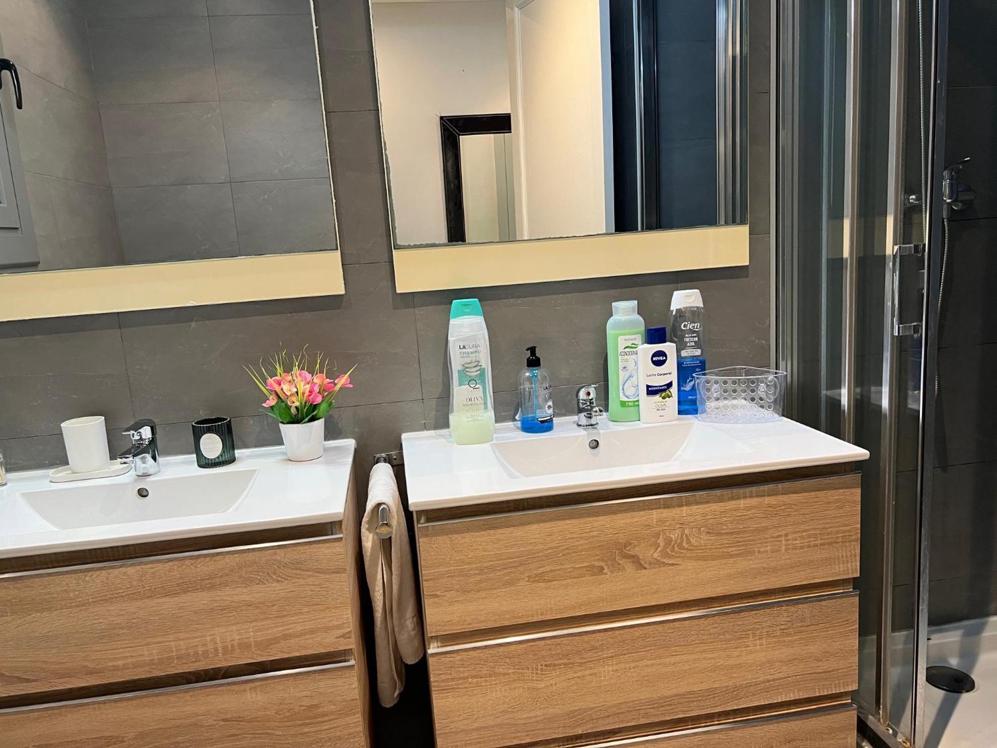 Bonito Apartamento En Zona Centrica De