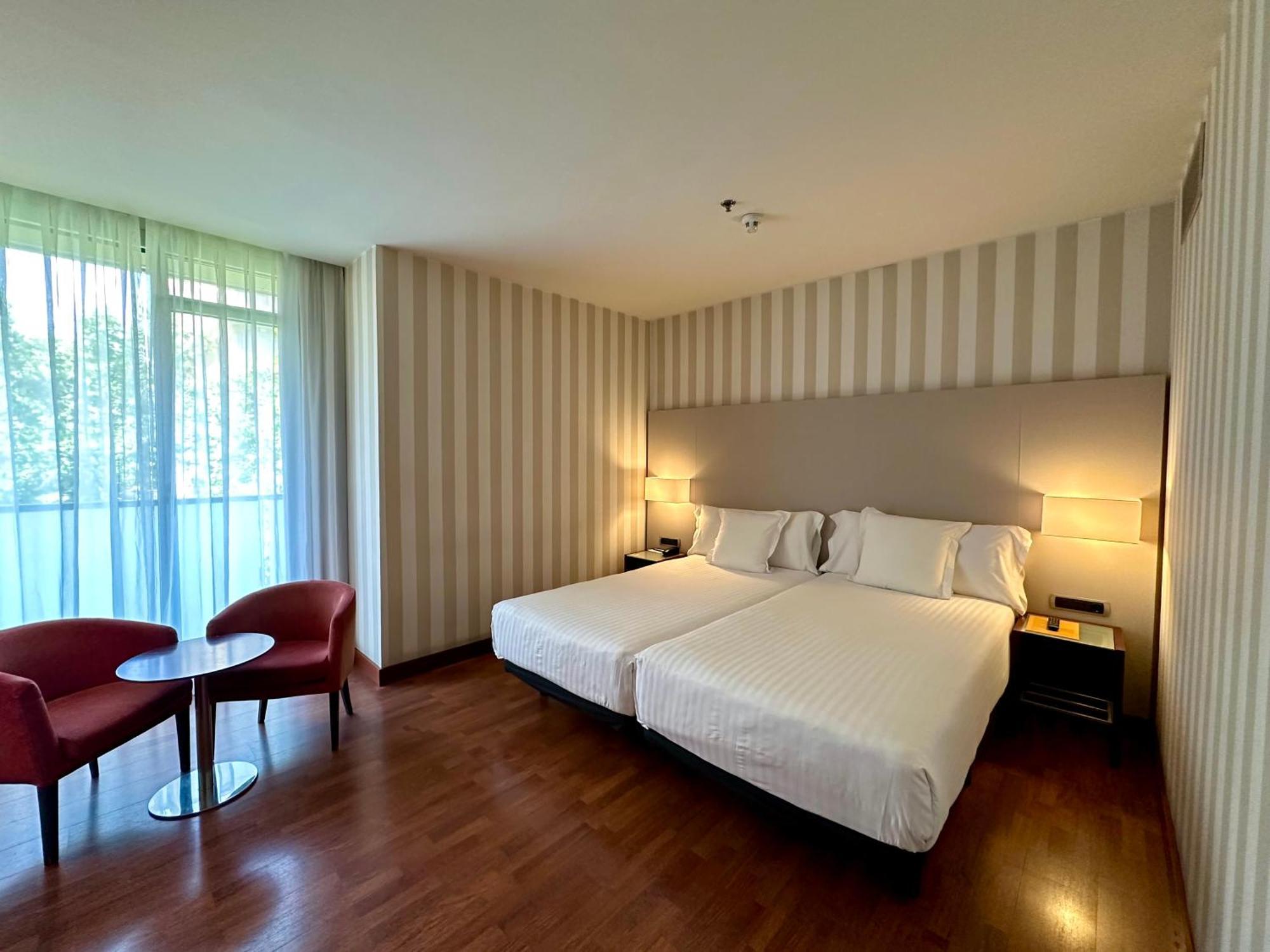 Zenit Hotel 4*