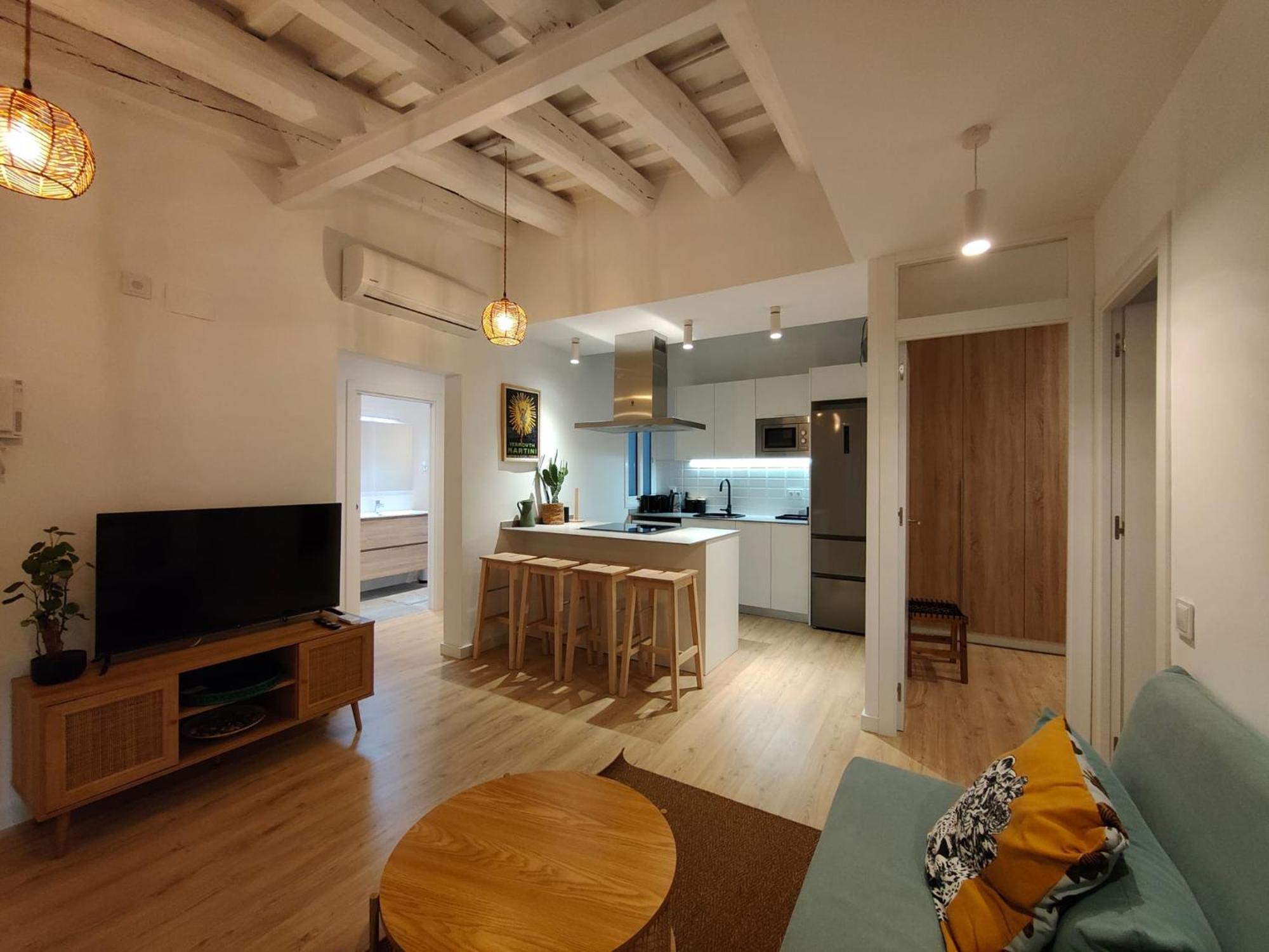 Stylish 2br Apartment *