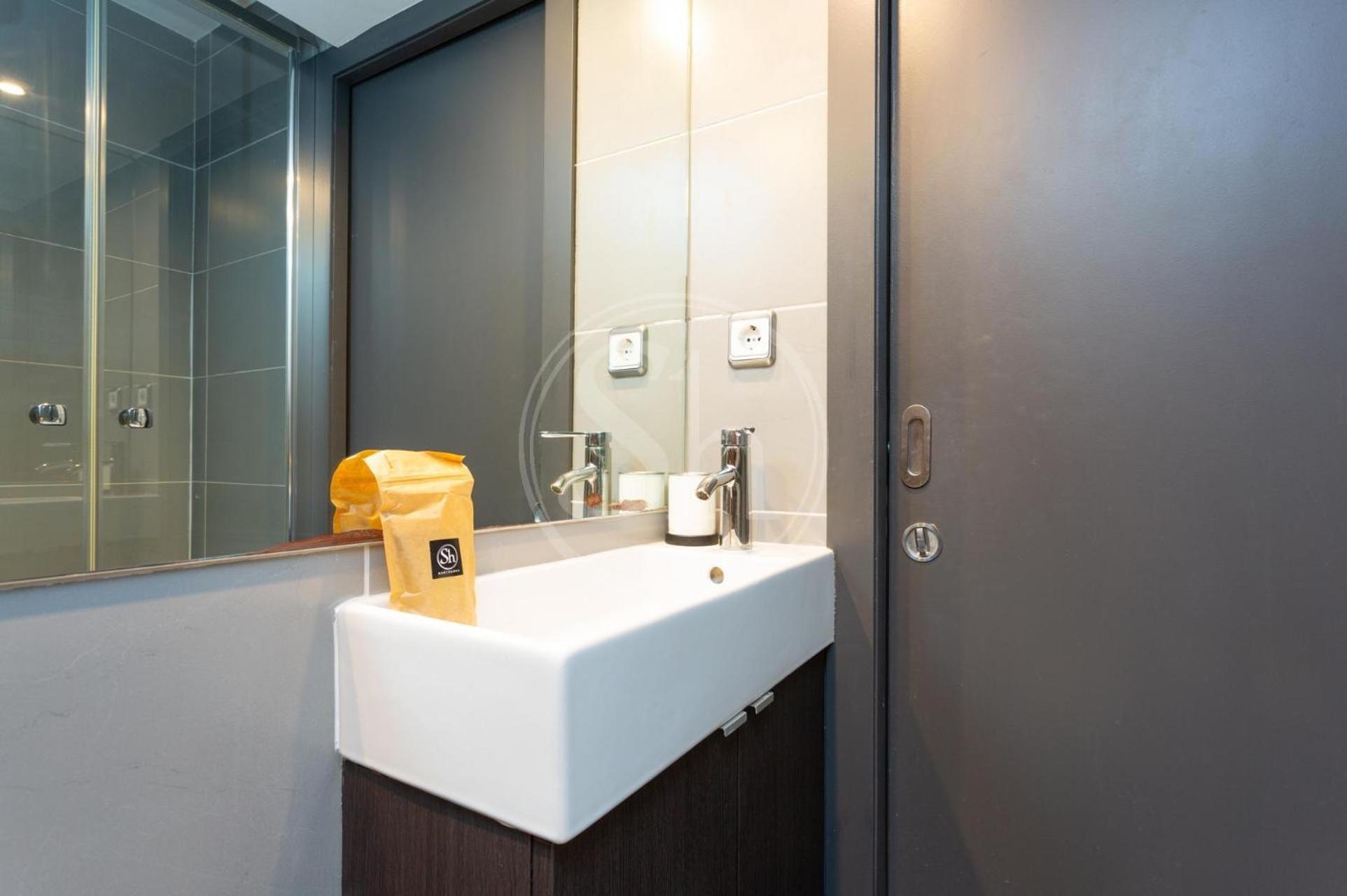 Familiar Cerca De Sagrada Familia Apartment