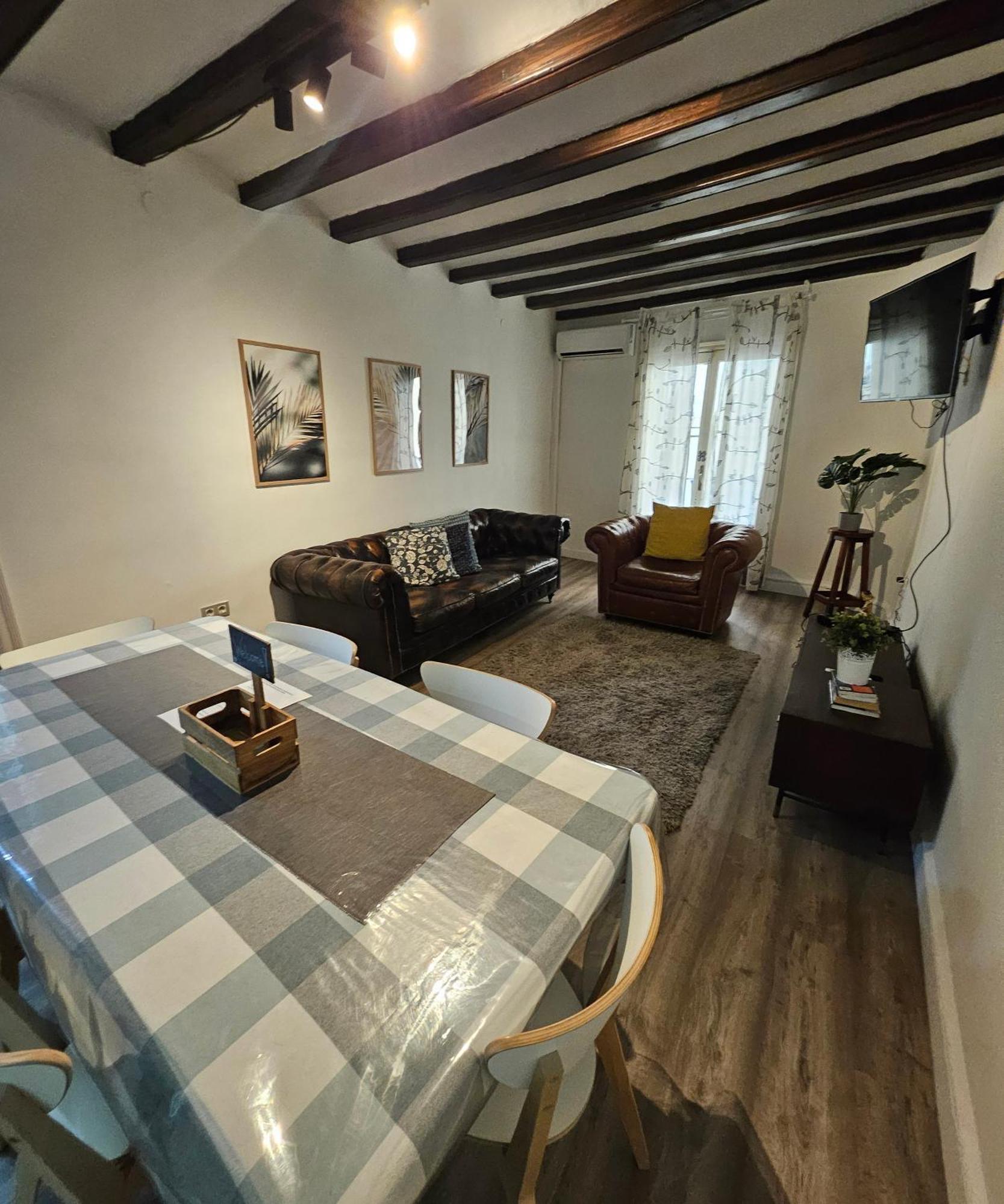 Family Flat Near Ramblas Bcn 5 *