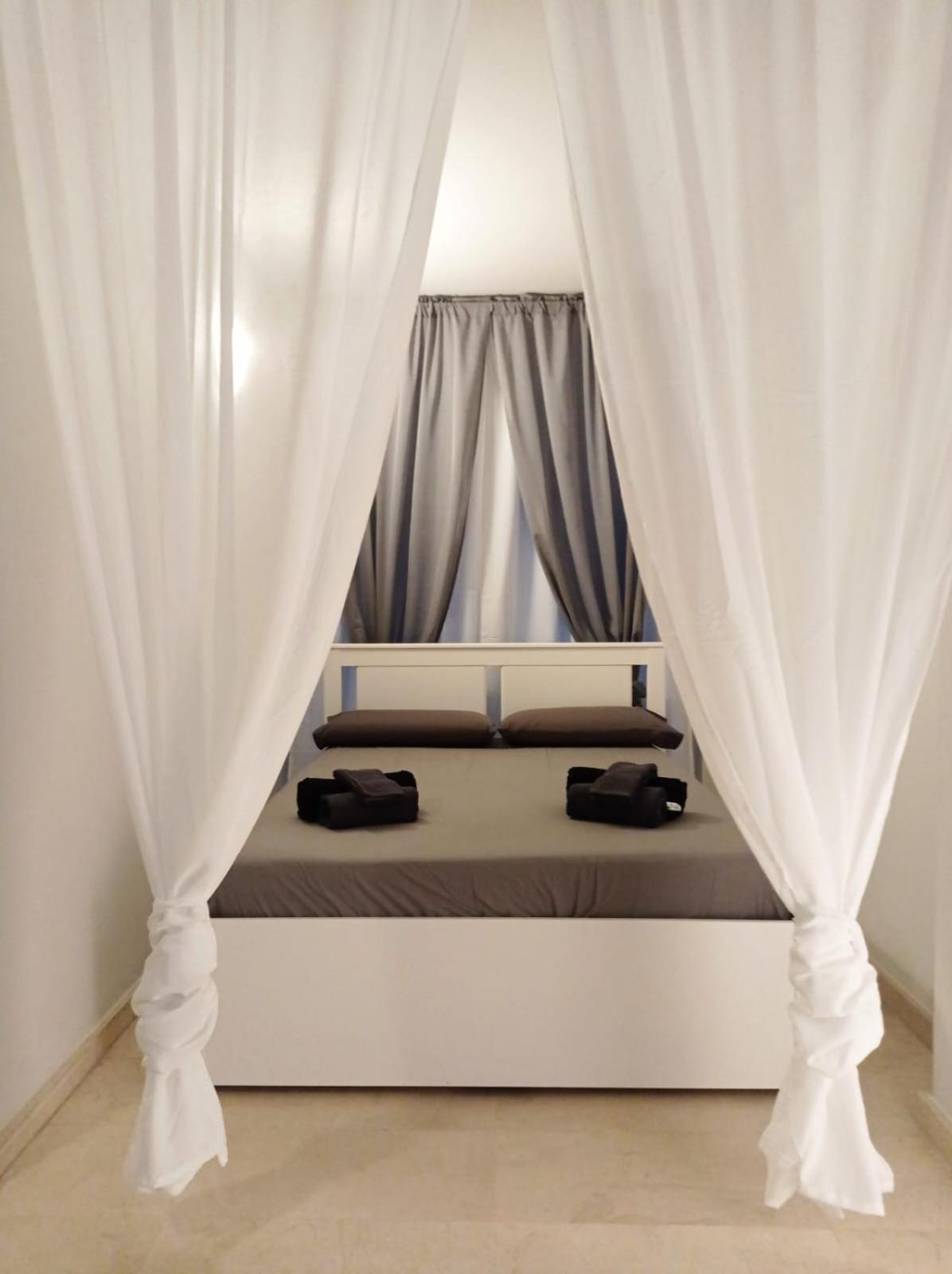 Apartment-loft Sagrada Famila L5 Metro Exit Barcelona