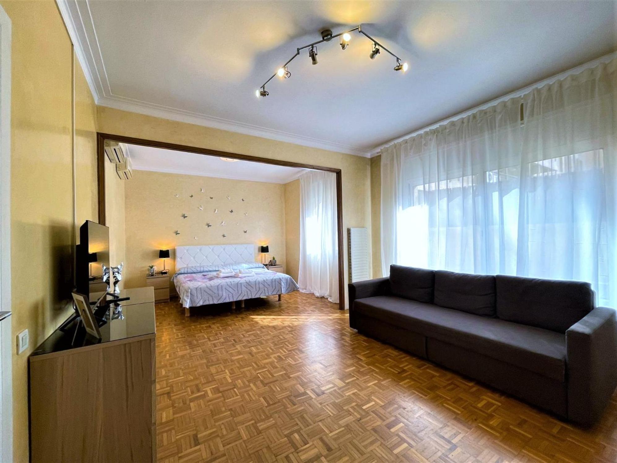 Bed & Breakfast Alojamiento Villaroel *