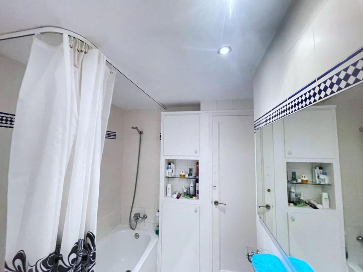 Bed and breakfast Alojamiento Villaroel *