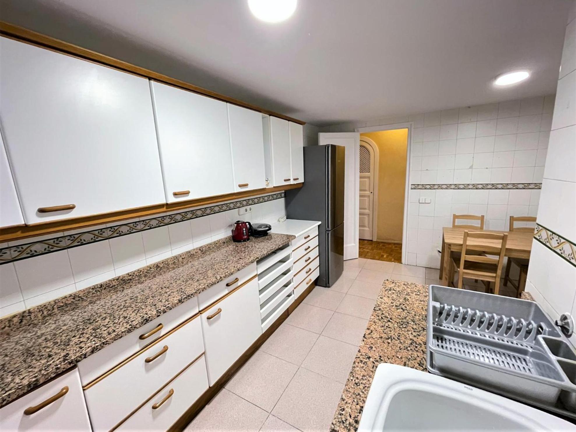 Bed & Breakfast Alojamiento Villaroel Barcelona