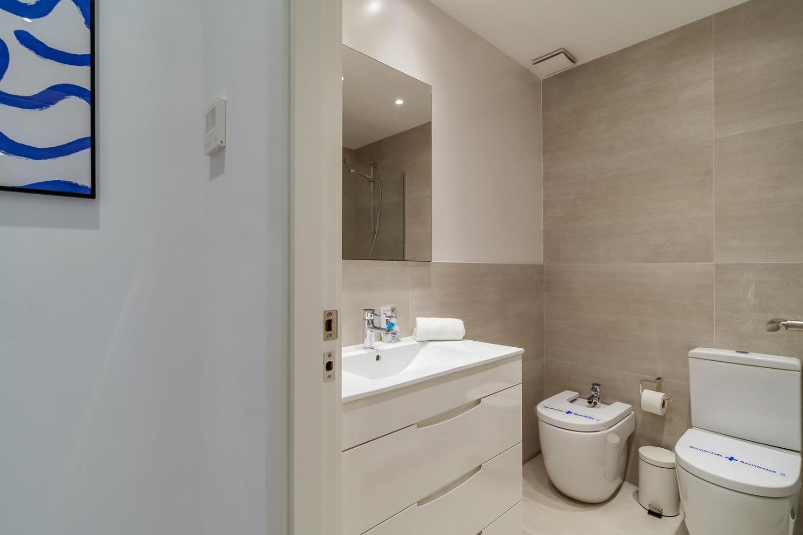 Guestready - Lovely In The Heart Of *