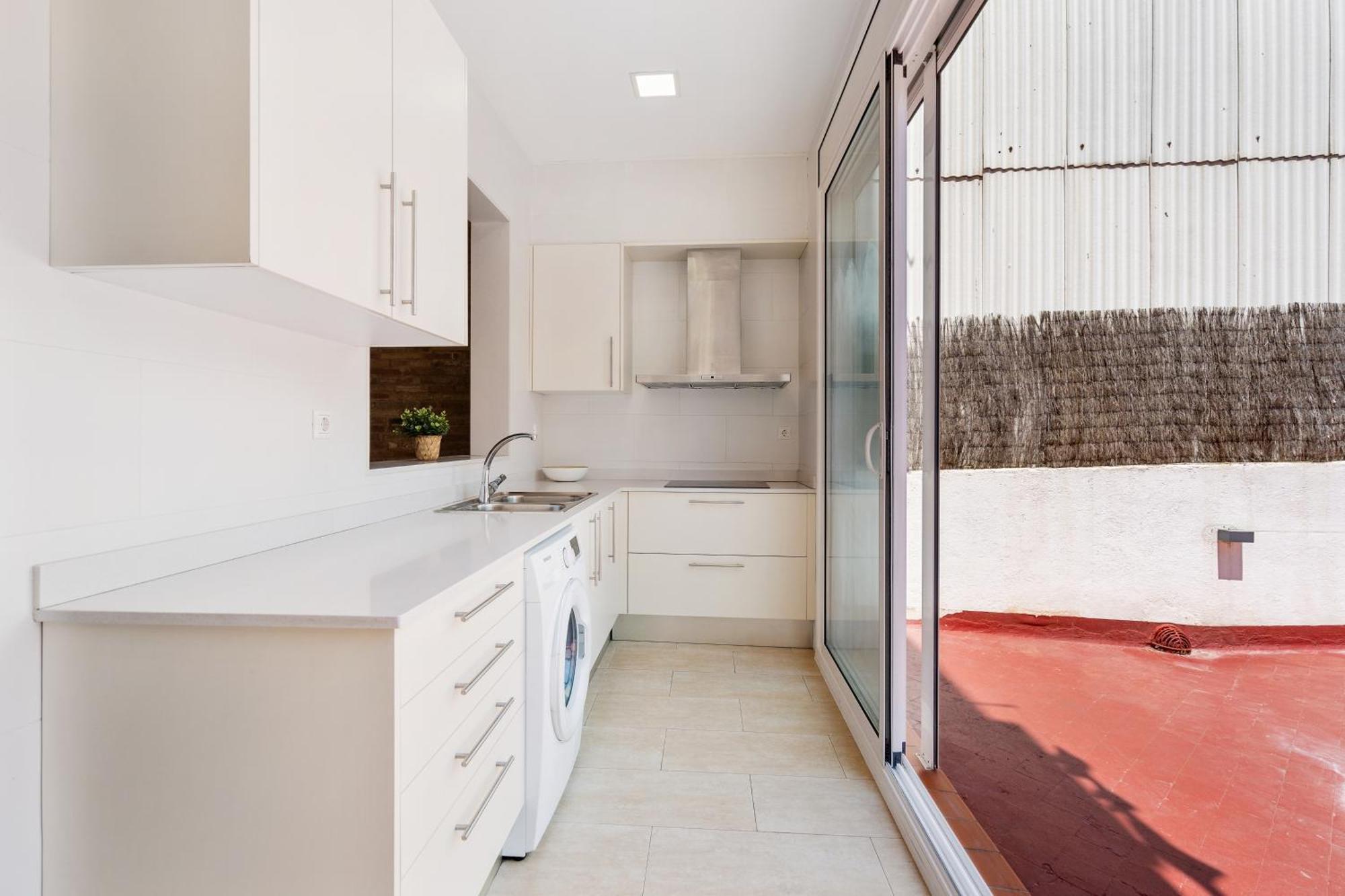 Apartamento Grcia Charm Sunlit Terrace, Ac & Exposed Brick *