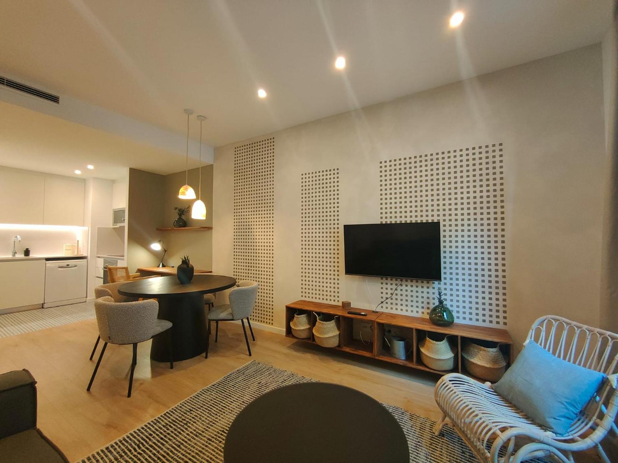 Luxury 4br With Balcony Apartamento