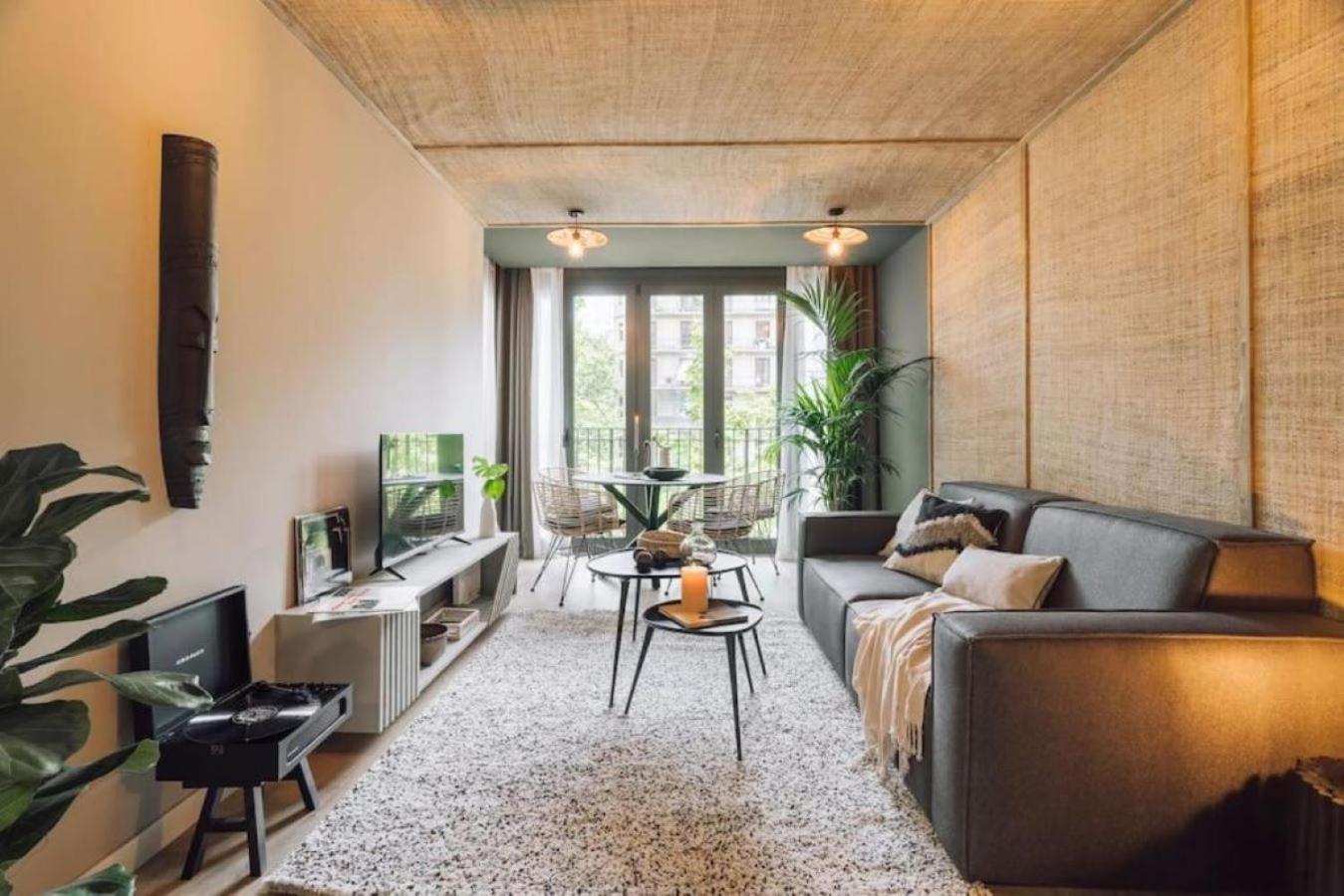 Tagbu - 2 Bedroom And Balcony In Eixample Dreta Apartamento Barcelona