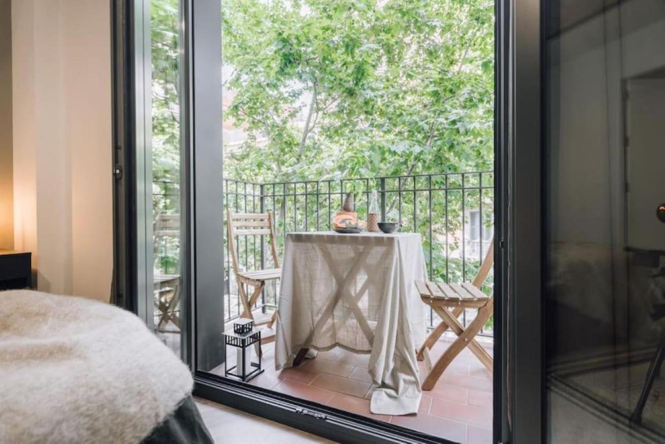 Apartamento Tagbu - 2 Bedroom And Balcony In Eixample Dreta Barcelona