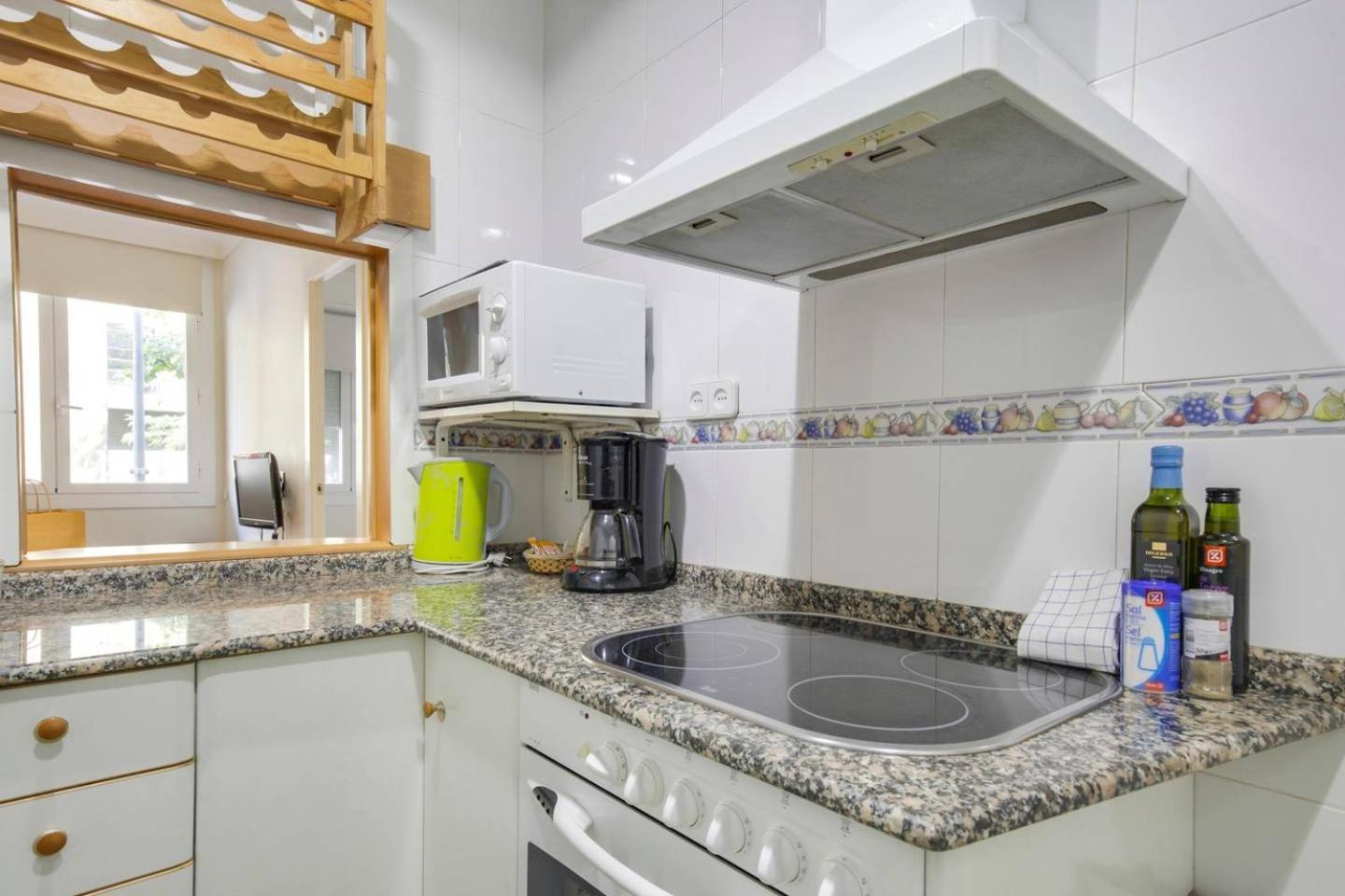 Cozy 2 Bedroom Next To Arc De Triomf Apartment