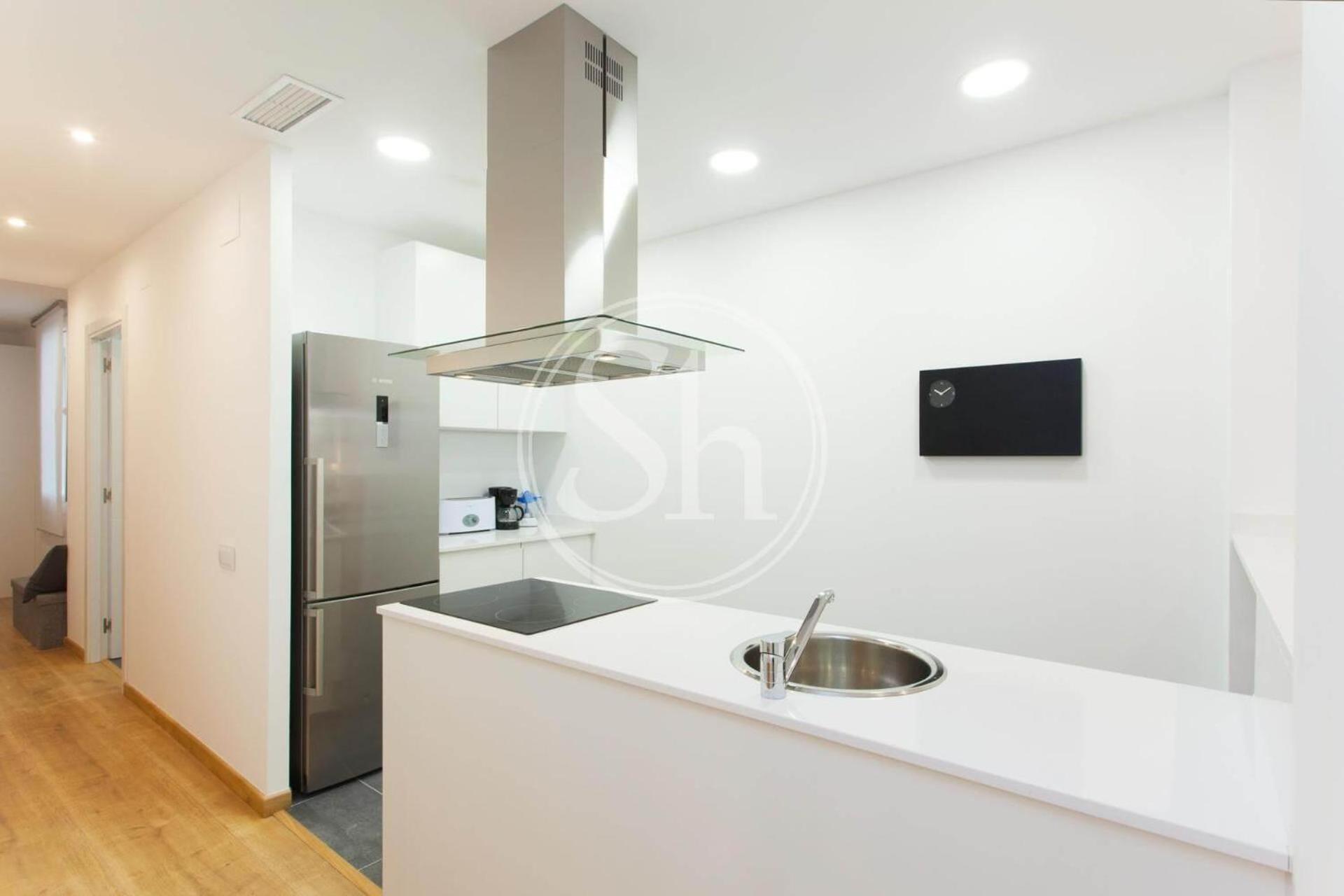 Moderno Y Bonito Apartamento En Urgell Apartamento