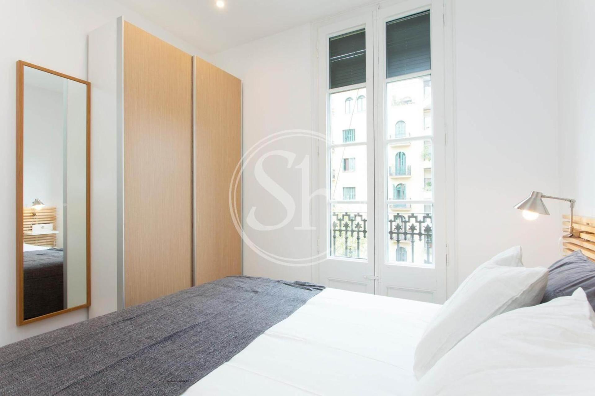 Moderno Y Bonito Apartamento En Urgell Barcelona