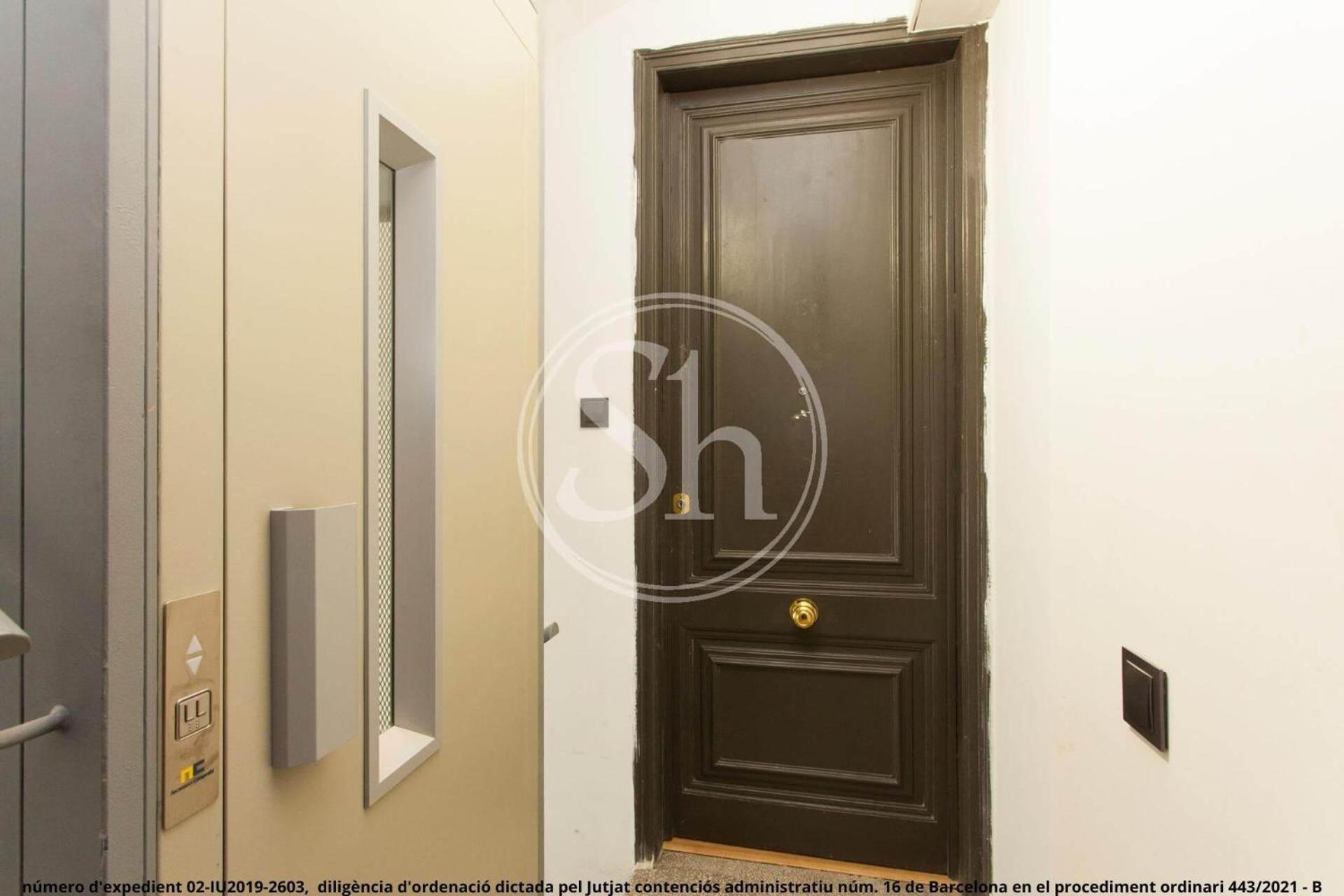 Apartamento Moderno En Urgell Barcelona