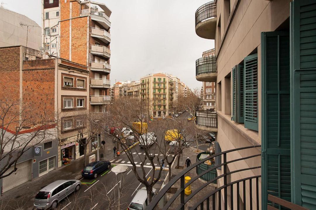 En Avenida Gaudi Barcelona