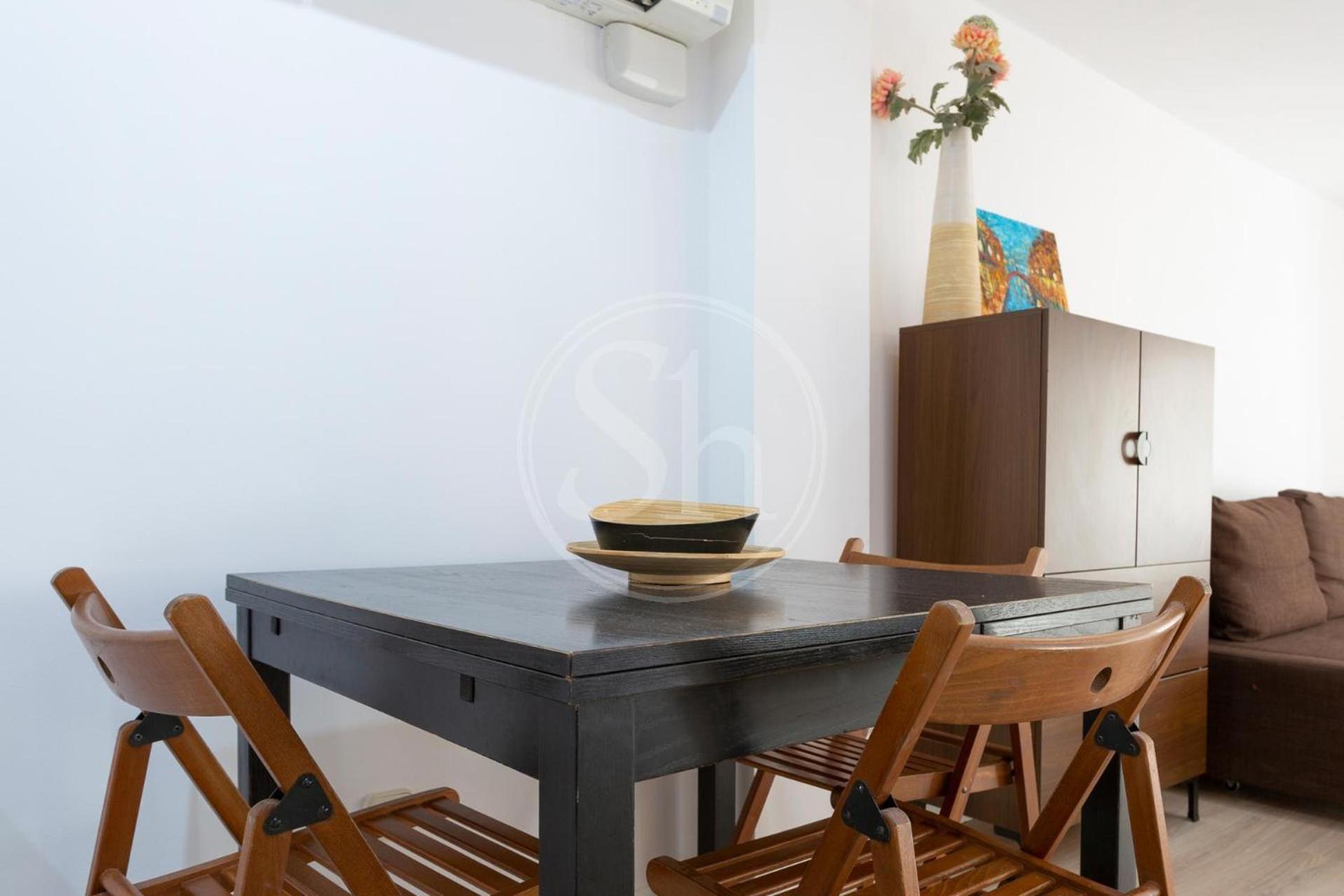 Practico Con Terraza En Eixample Apartamento