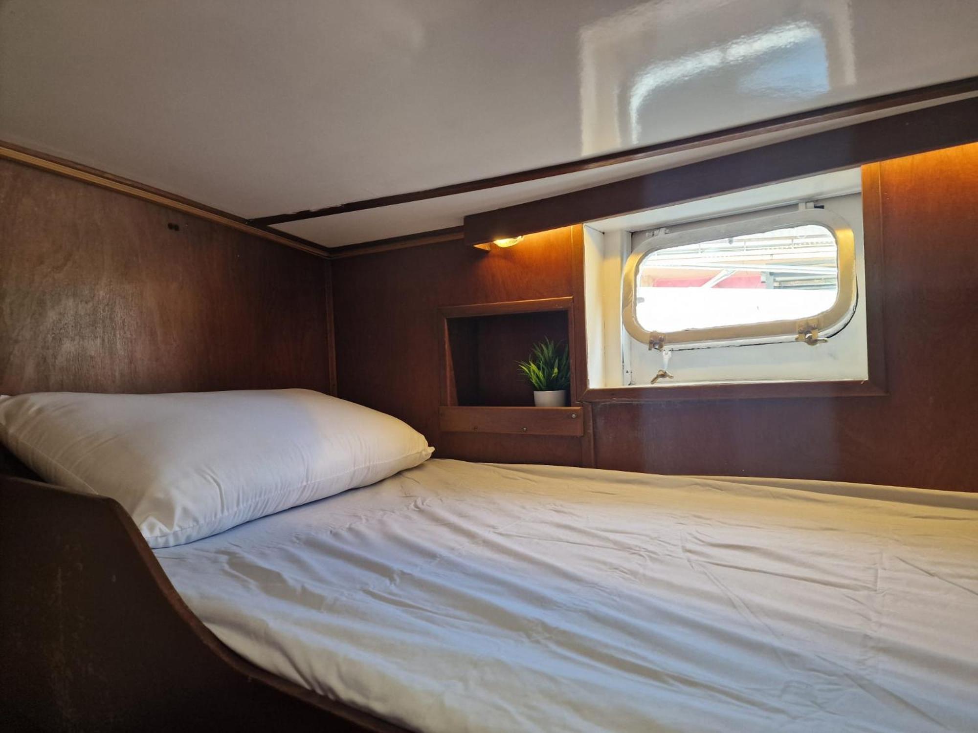 Classic Boat Hotel en barco *