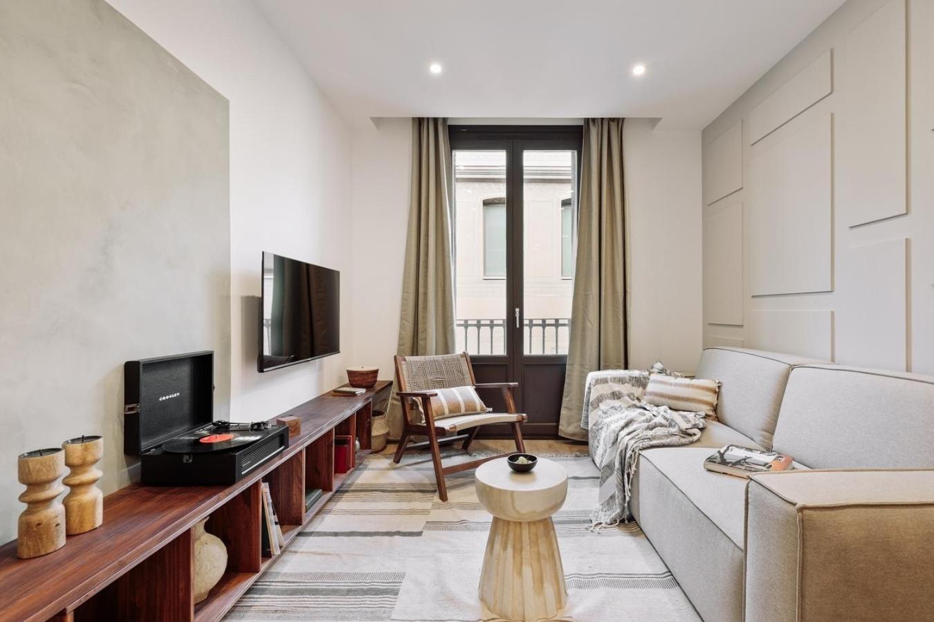 Apartamento Pompei - 2 Bedrooms, Balcony And Terrace In Ciutat Vella