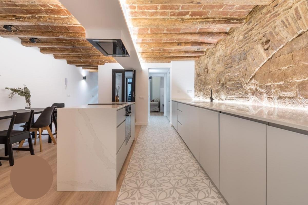 Central Lux With Private Bath