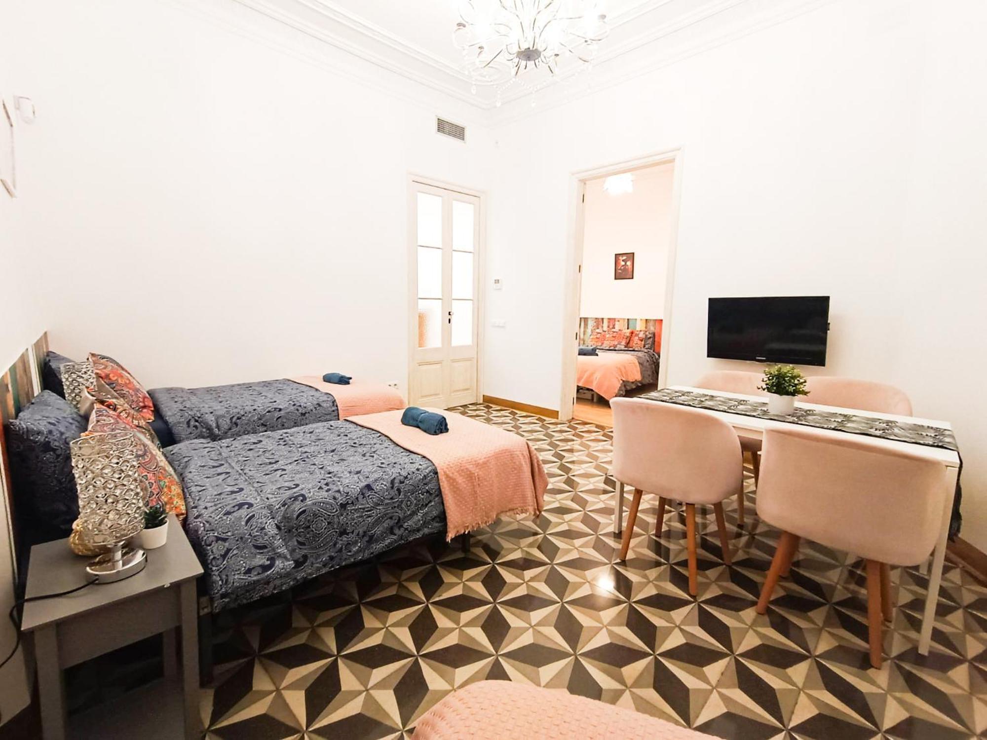 Private Next Liceu Hostal *