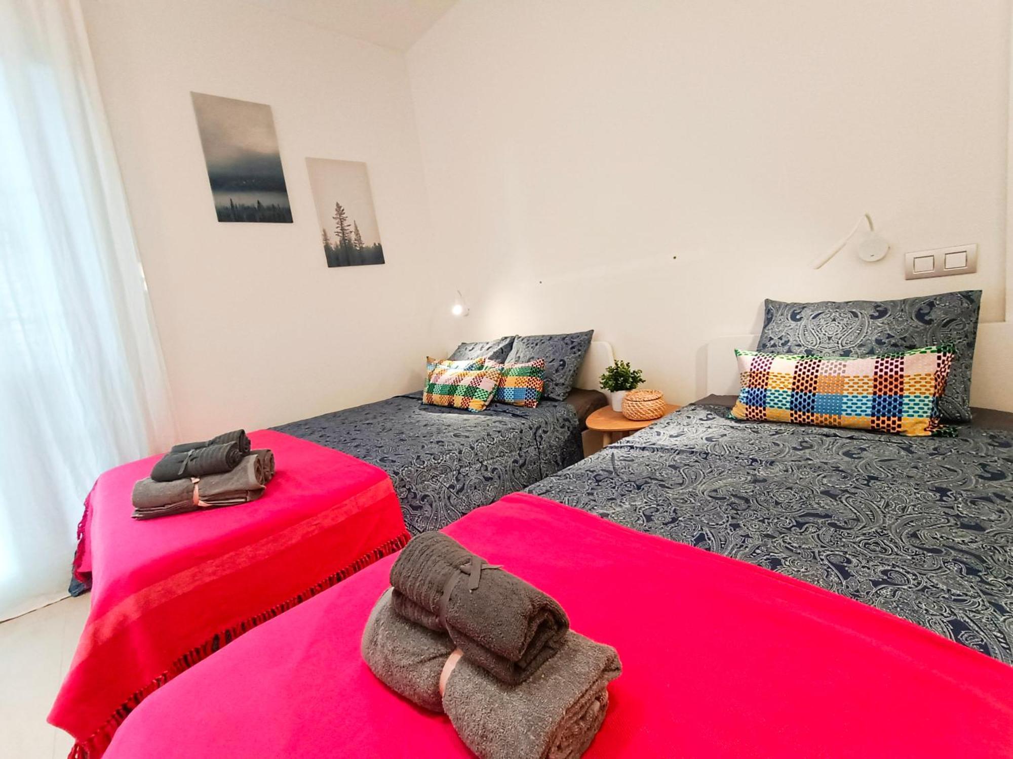 Private By Plaza Universidad Hostal Barcelona