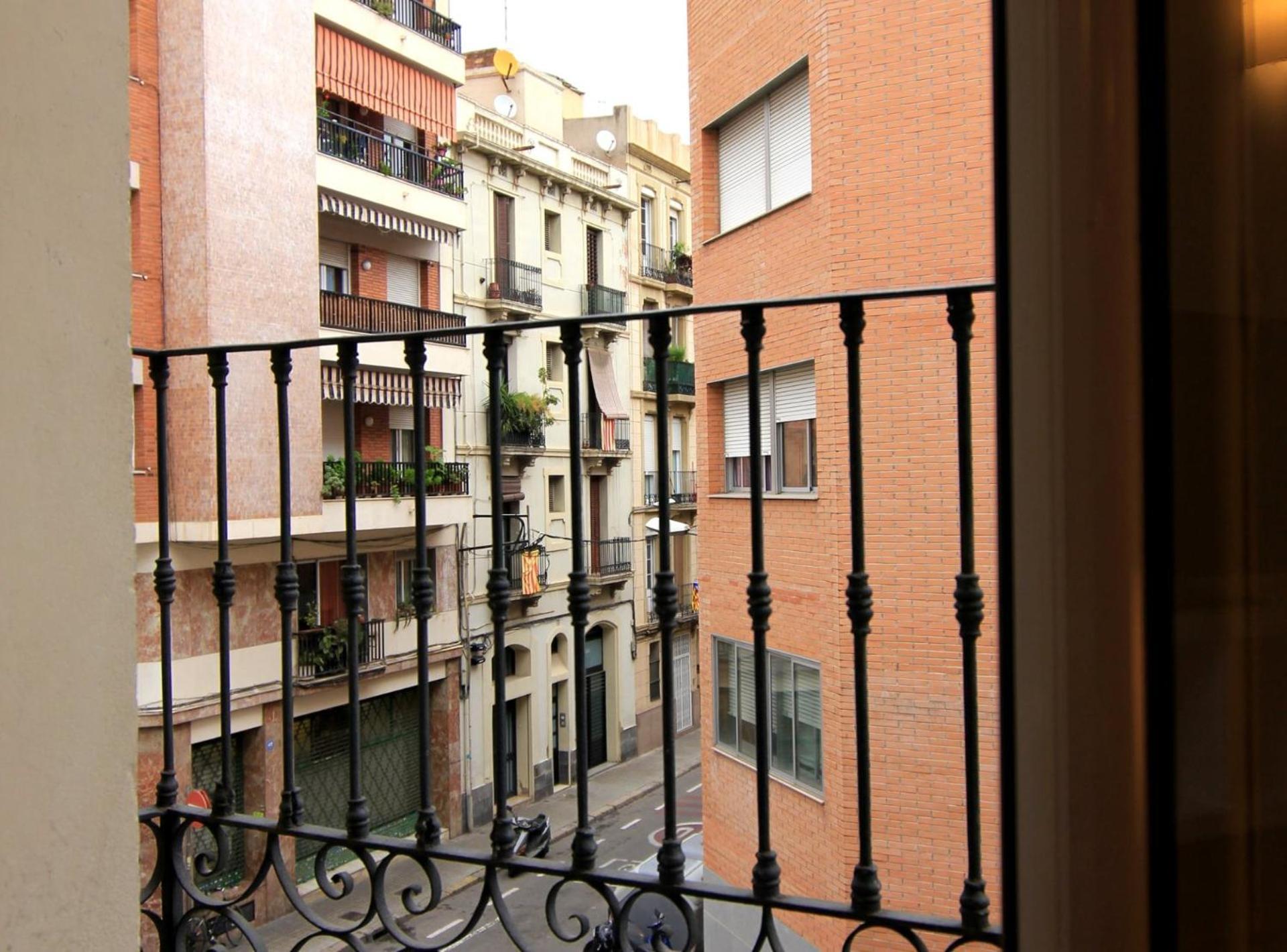 Muntanya - With Private Balcony Sagrada Familia Apartamento *