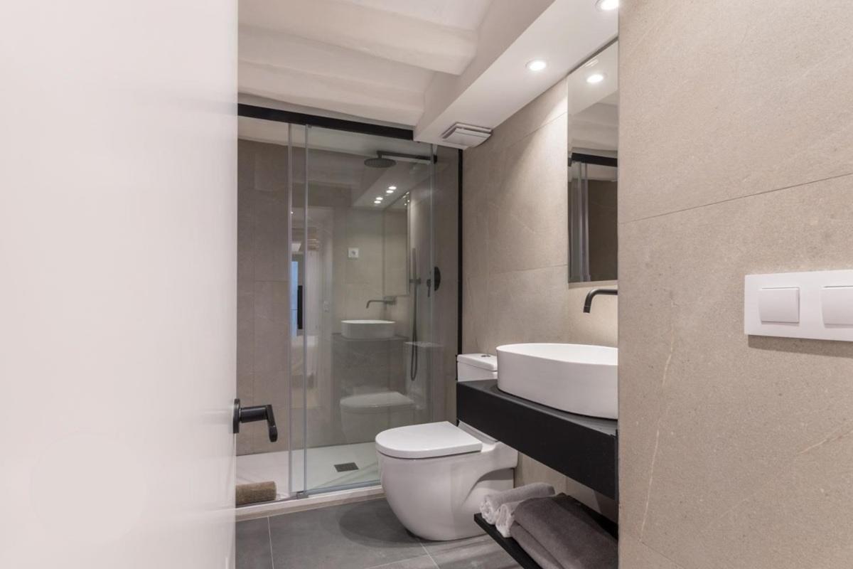 Central Lux With Private Bath Barcelona