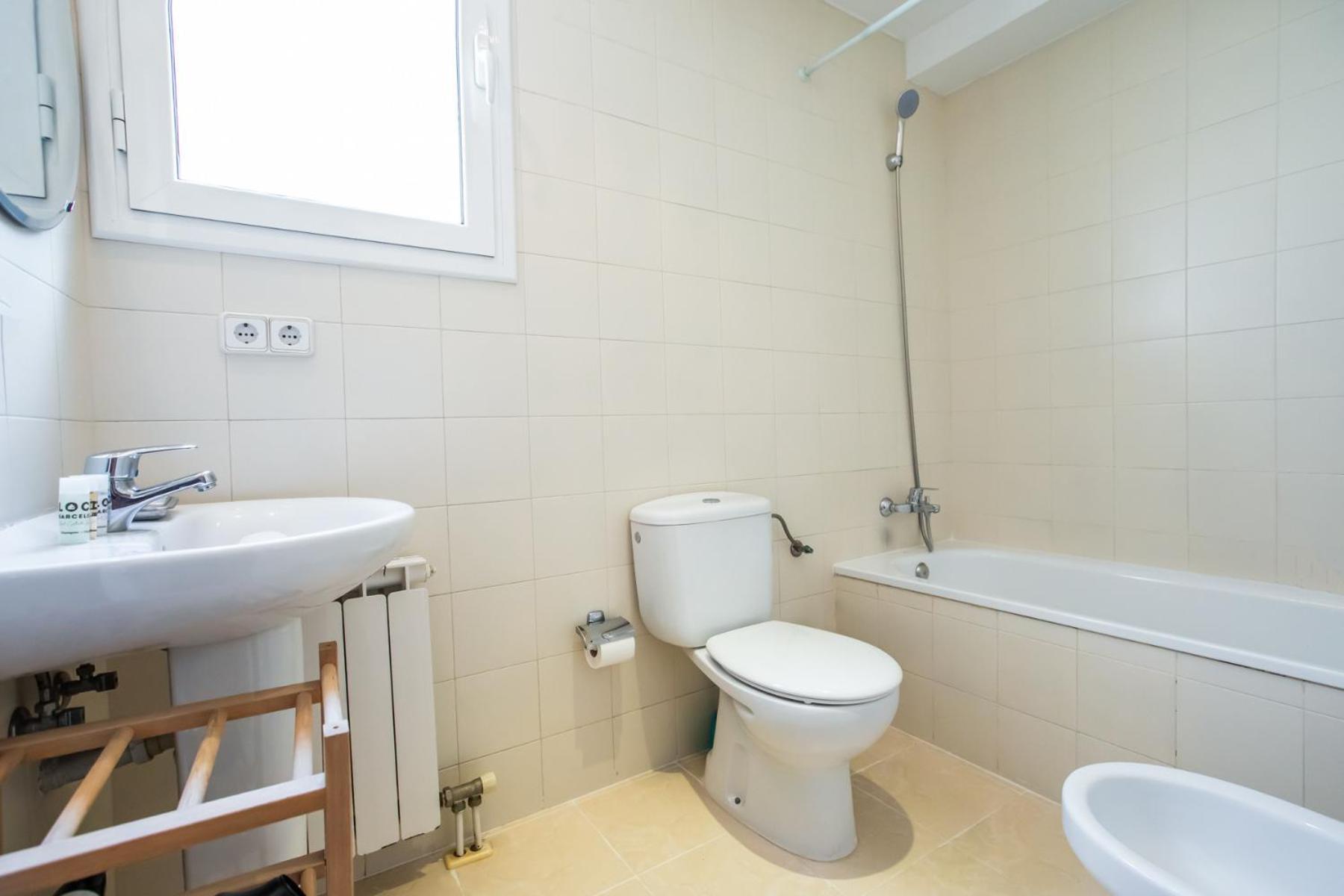 23ptbg1090 - Beautiful 2br Near Sants Barcelona