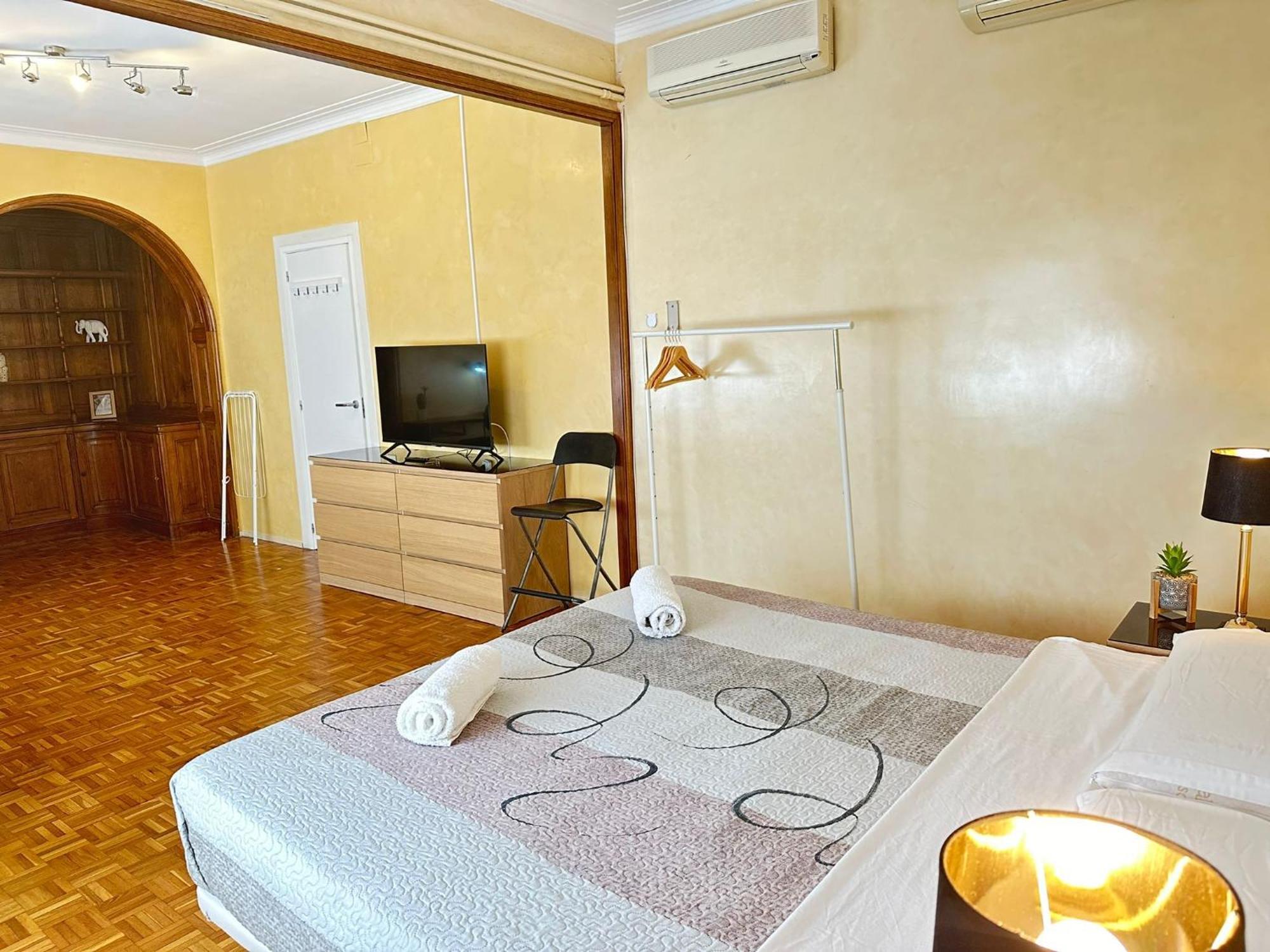 Bed and breakfast Villaroel *