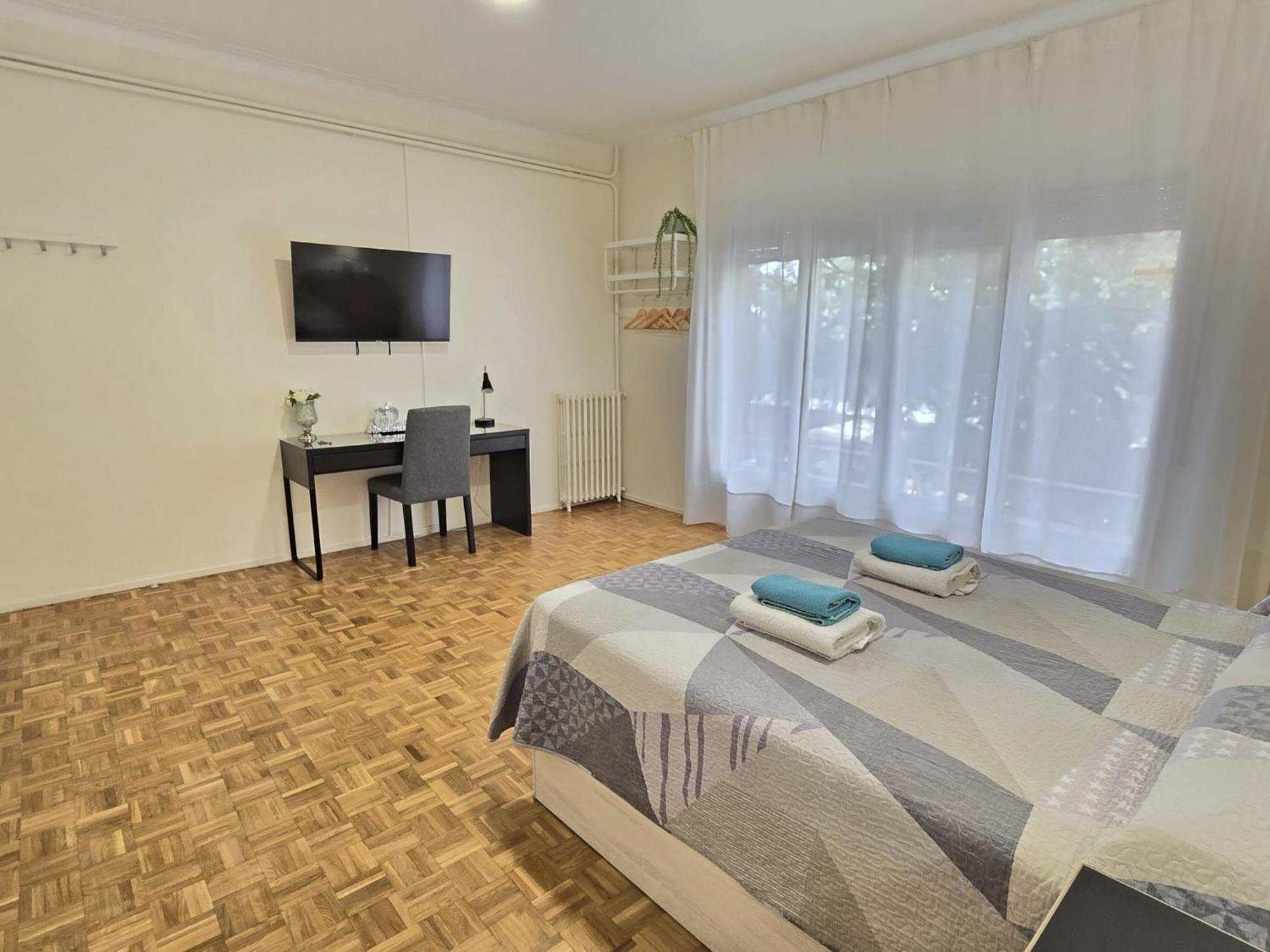 Bed and breakfast Villaroel Barcelona