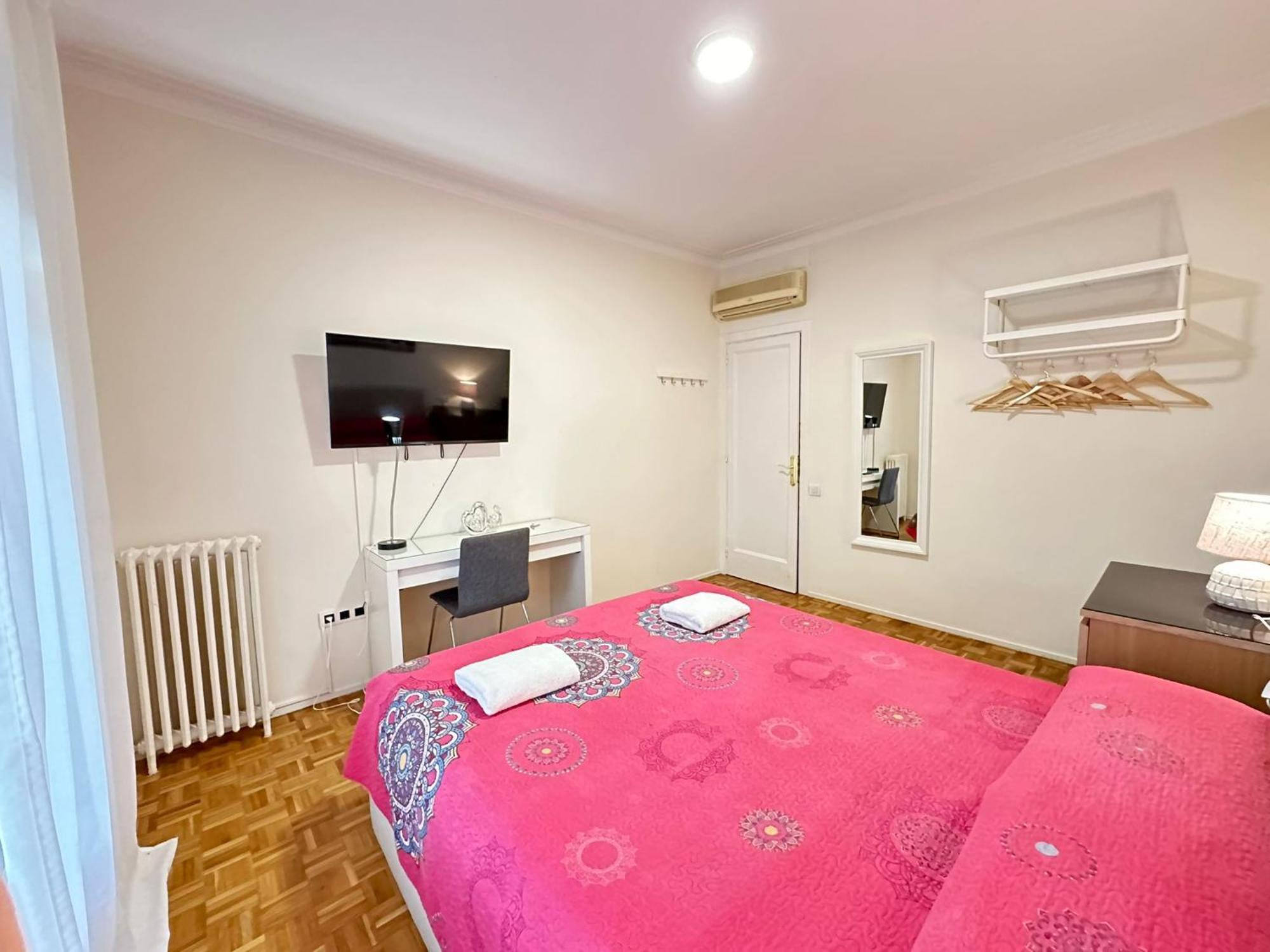 Bed and breakfast Villaroel Barcelona