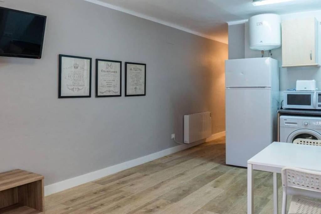 Bebarceloner Vall Hebron Apartamento Barcelona