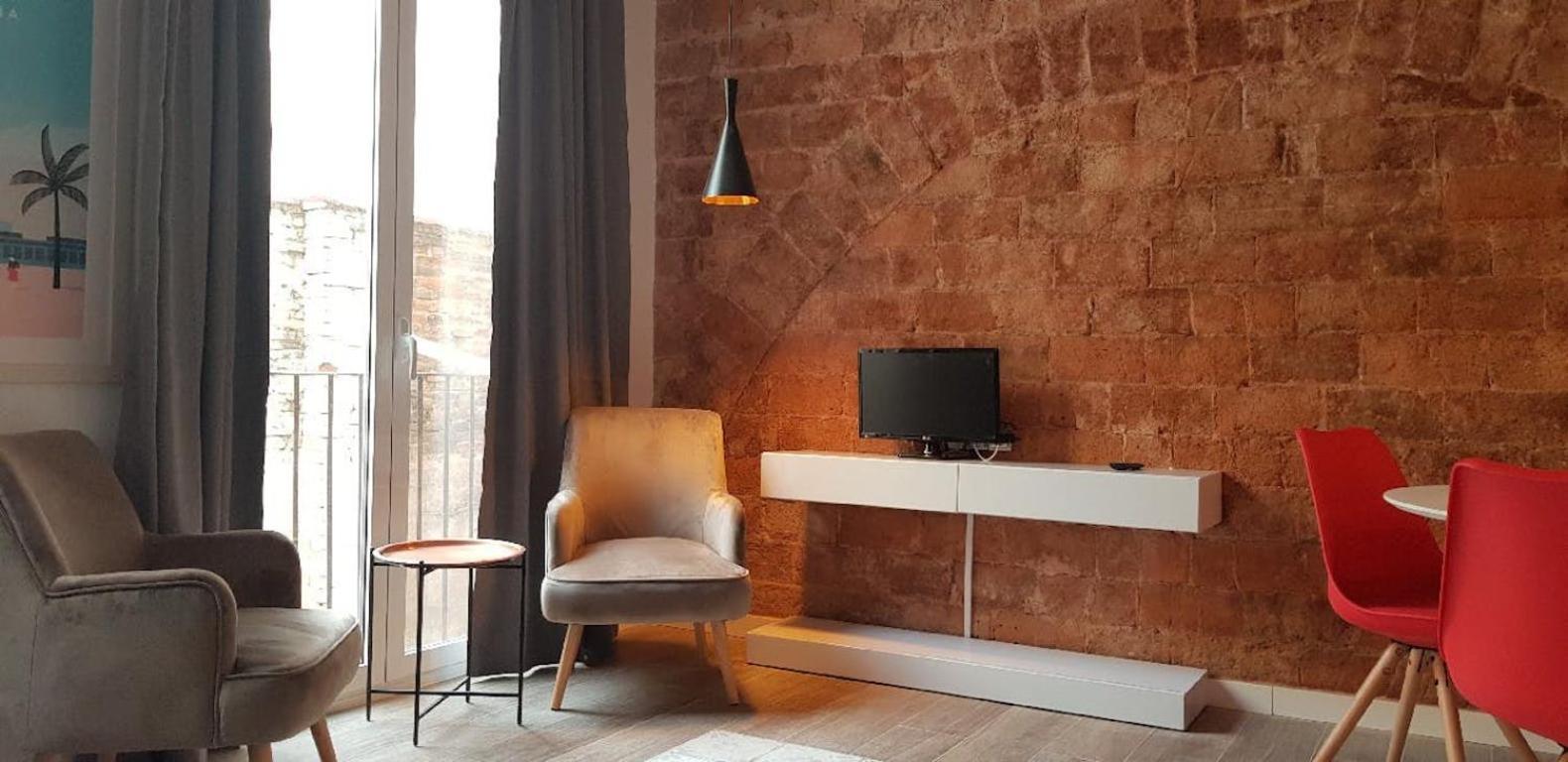 Sant Antoni 4 - Downtown Barcelona. Modern * Barcelona