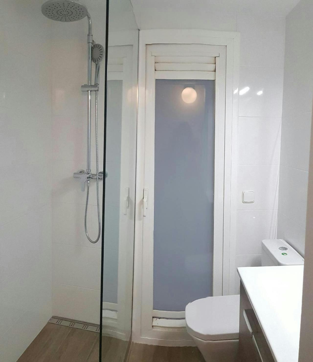 Sant Antoni 4 - Downtown Barcelona. Modern *