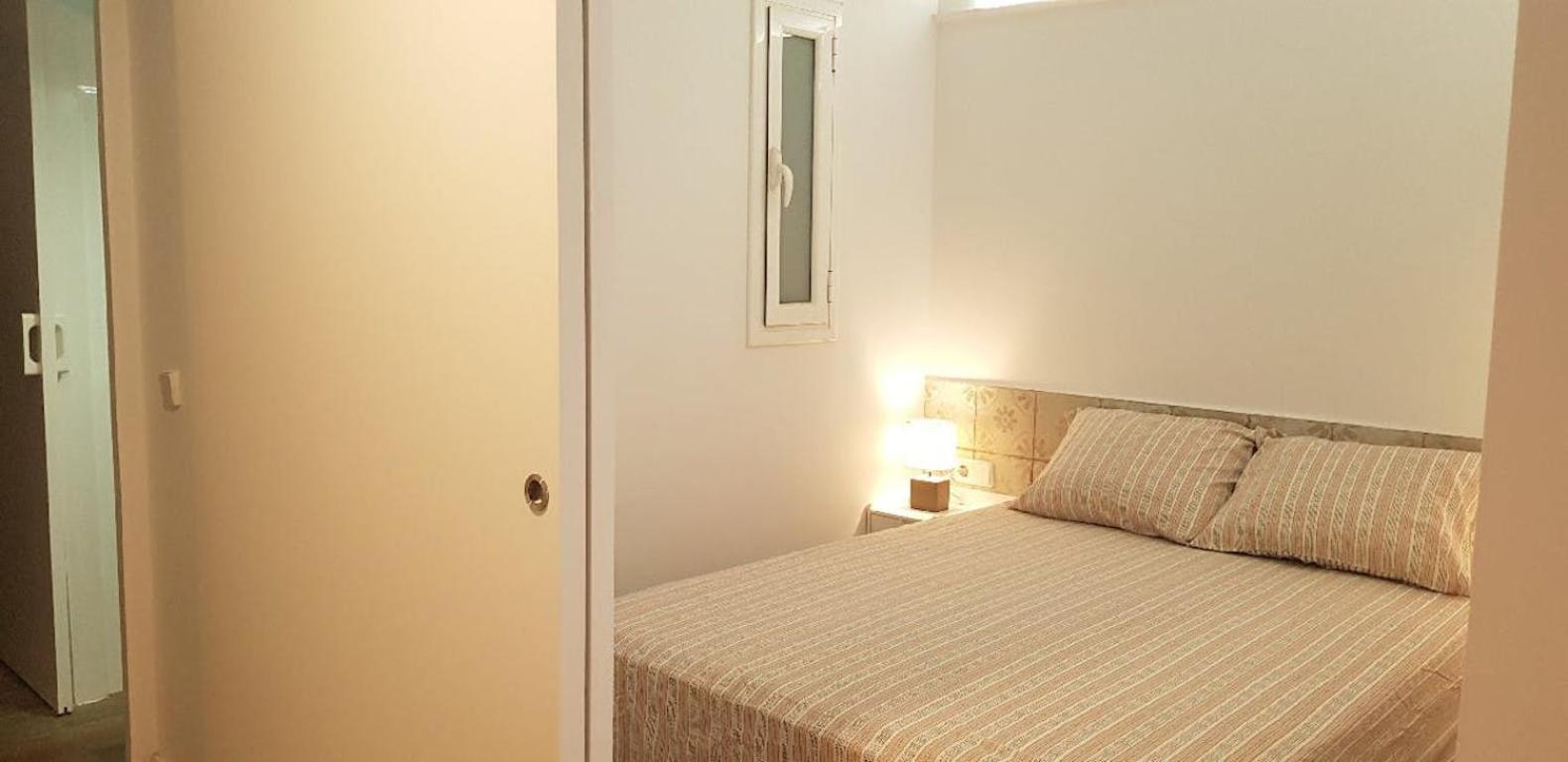 Apartamento Sant Antoni 4 - Downtown Barcelona. Modern