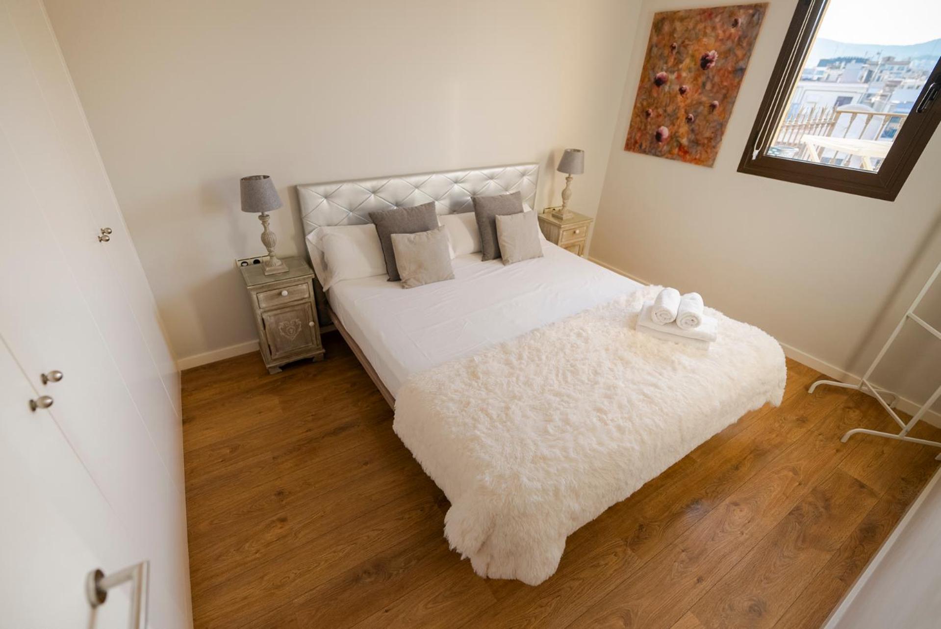 Apartamento Atico Con Terraza En El Corazon De *