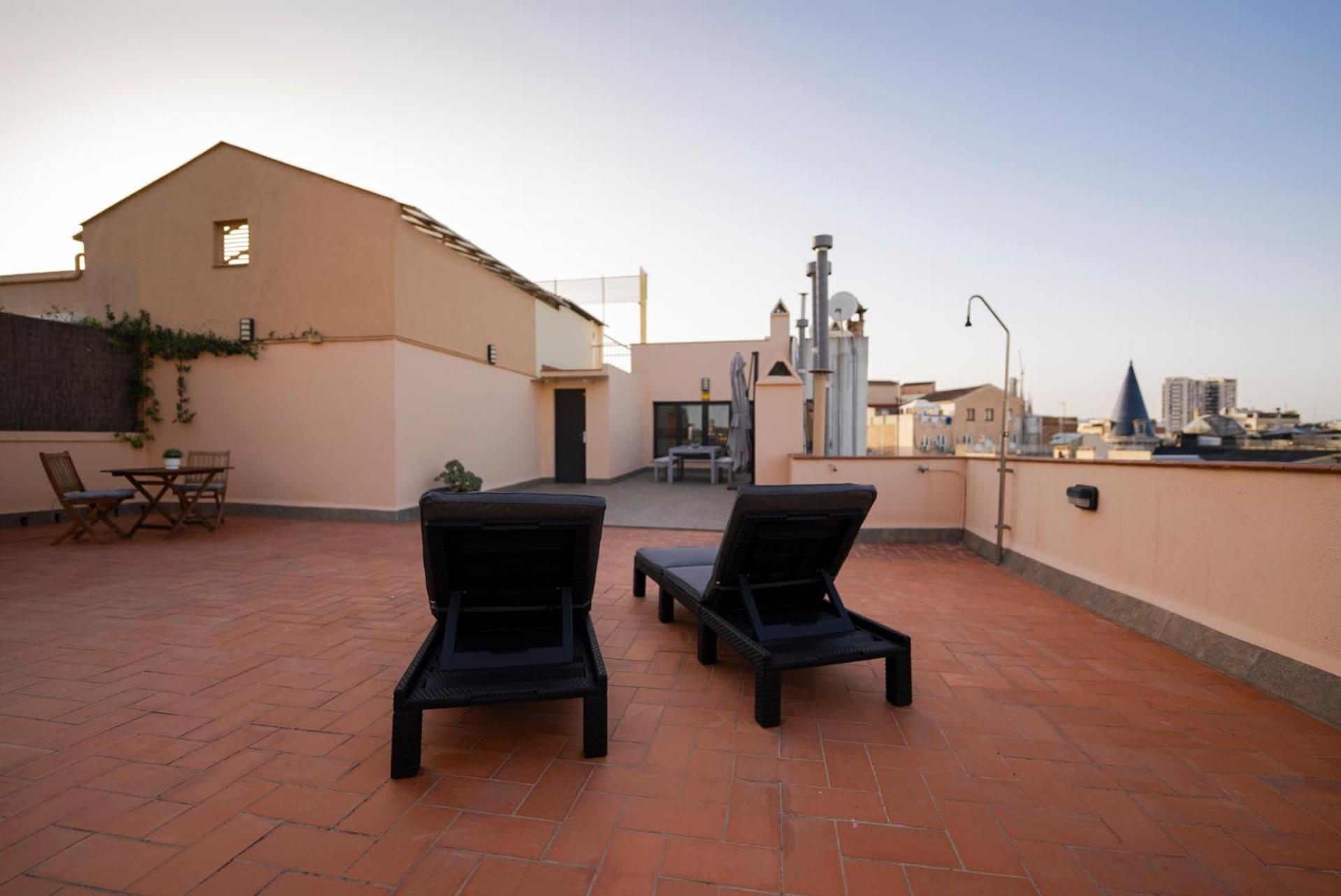 Apartamento Atico Con Terraza En El Corazon De